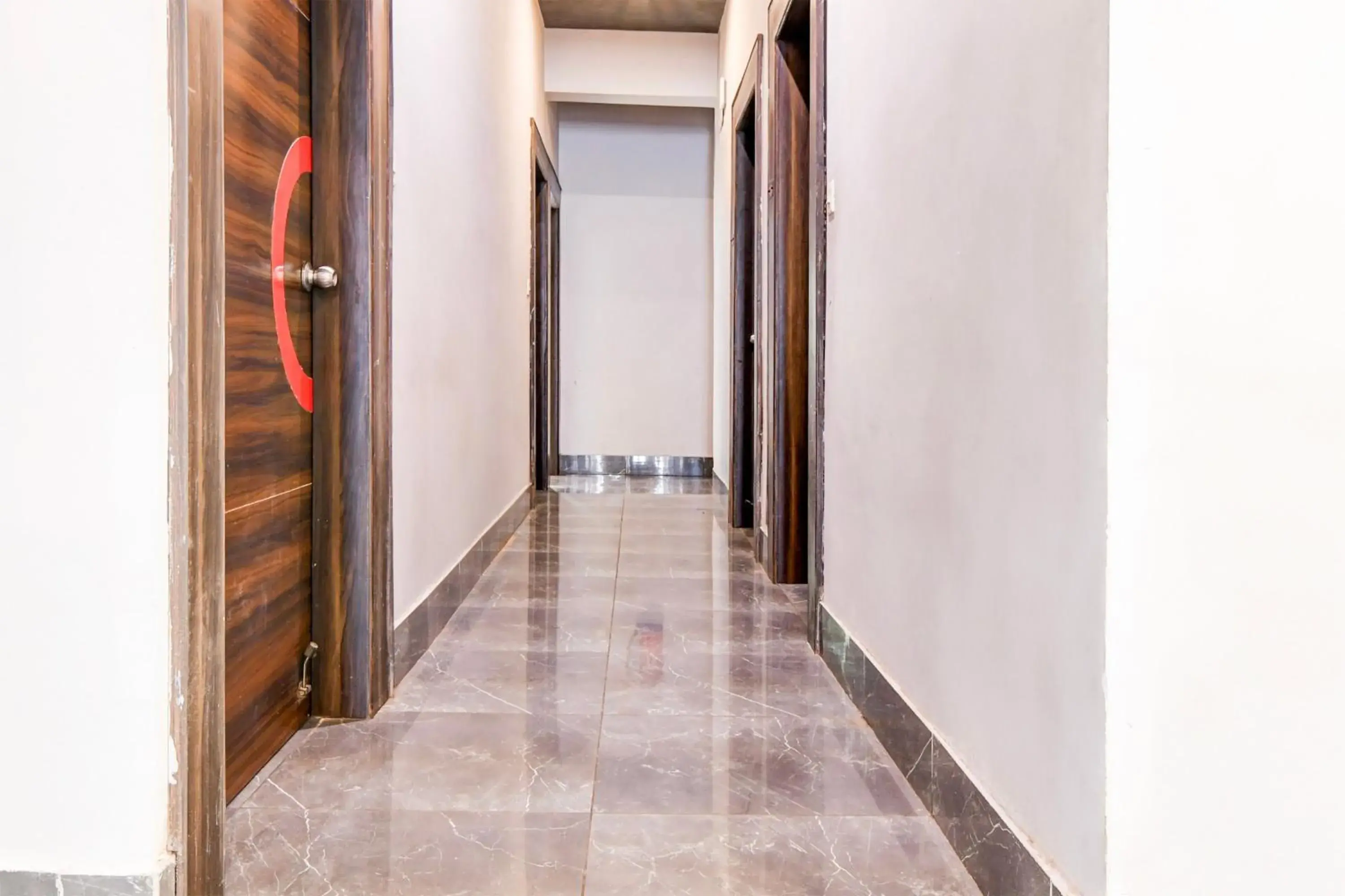 Lobby or reception in Super Townhouse Chandrasekharpur Lobby or reception in Super Townhouse Chandrasekharpur