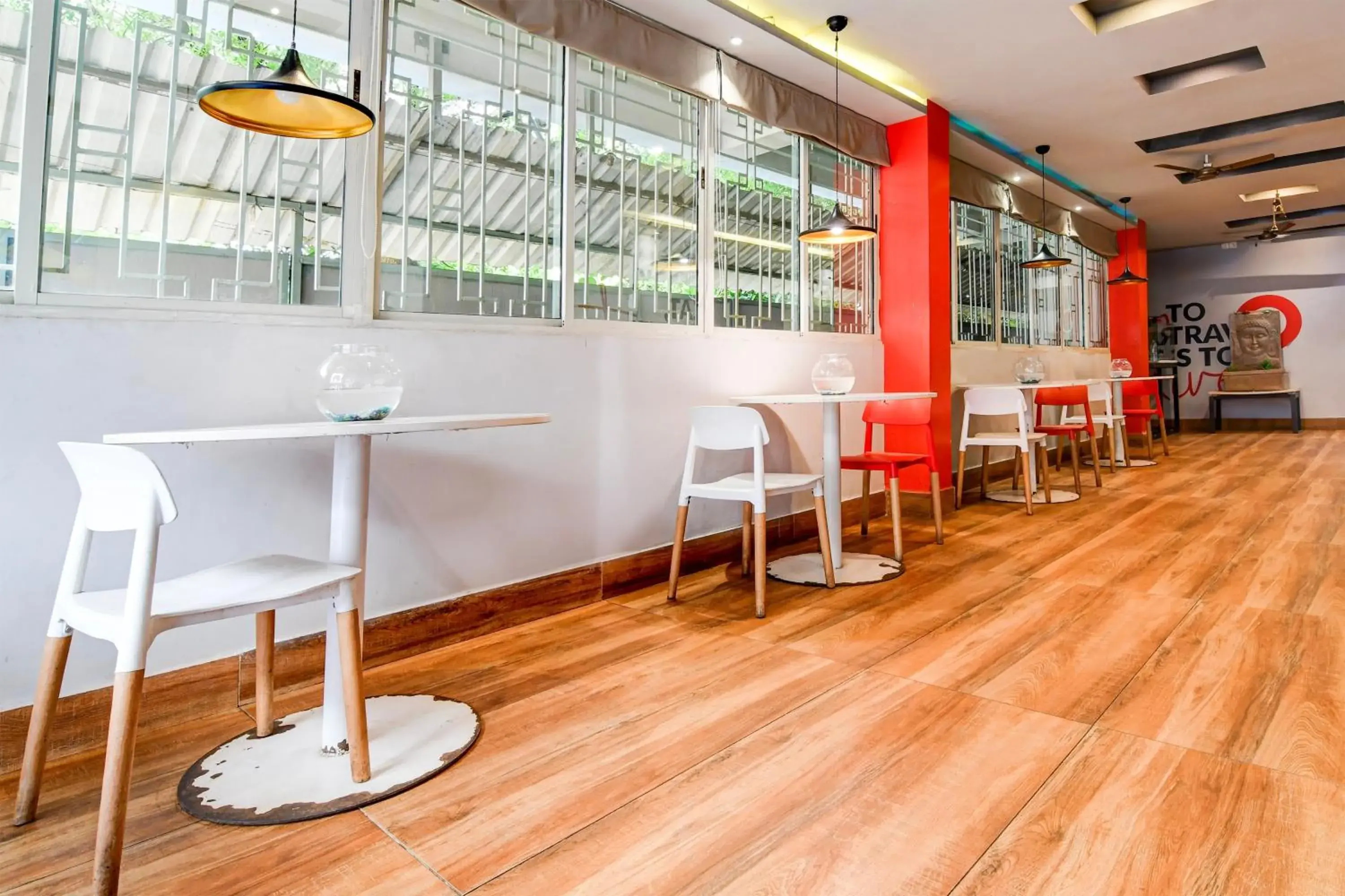 Restaurant/places to eat in Super Townhouse Chandrasekharpur Restaurant/places to eat in Super Townhouse Chandrasekharpur