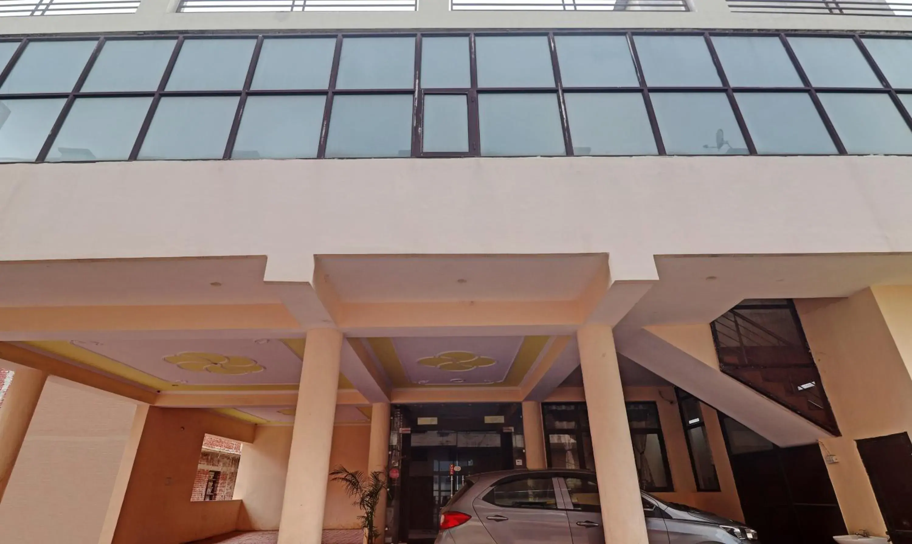 Facade/entrance in Hotel Albie Stay Inn Facade/entrance in Hotel Albie Stay Inn