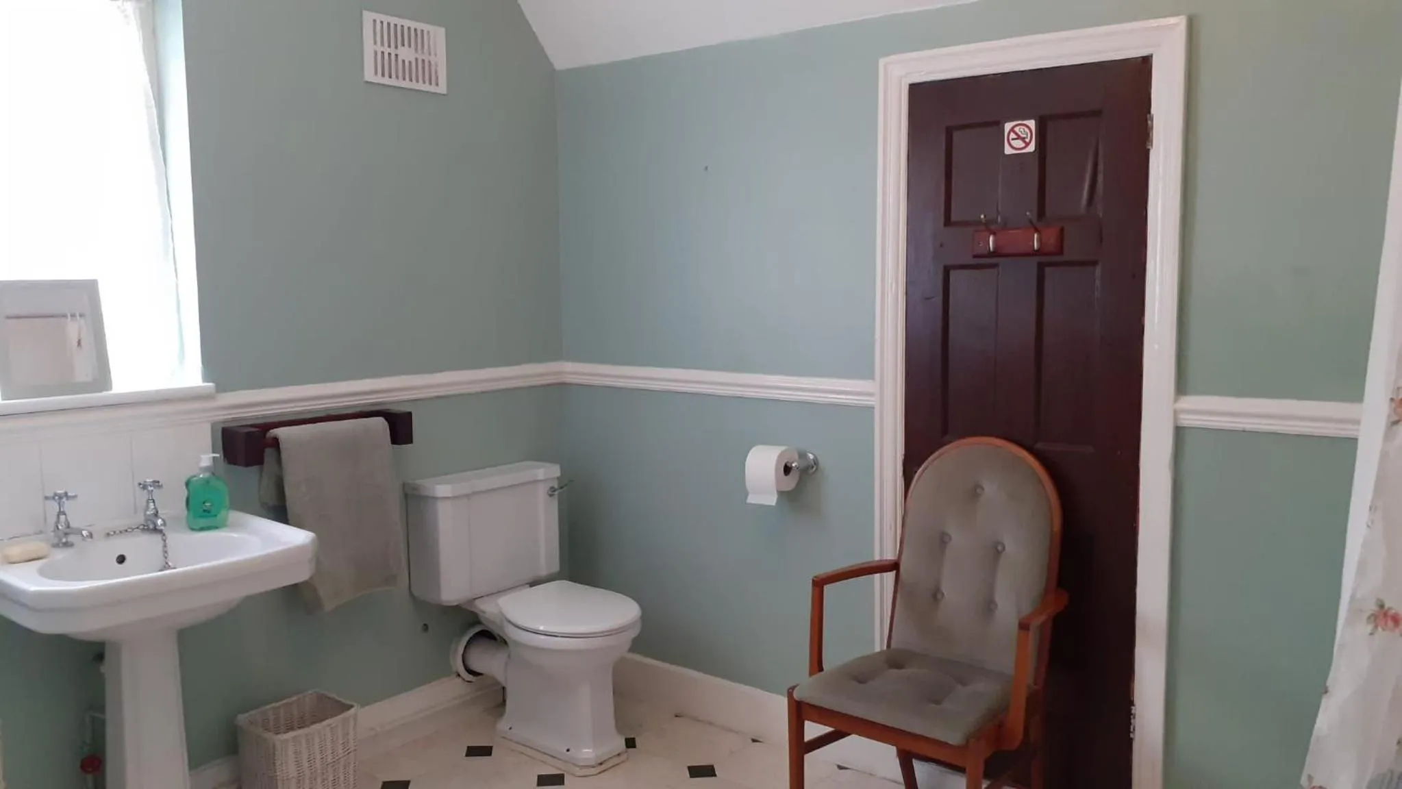 Kingsway Bed & Breakfast