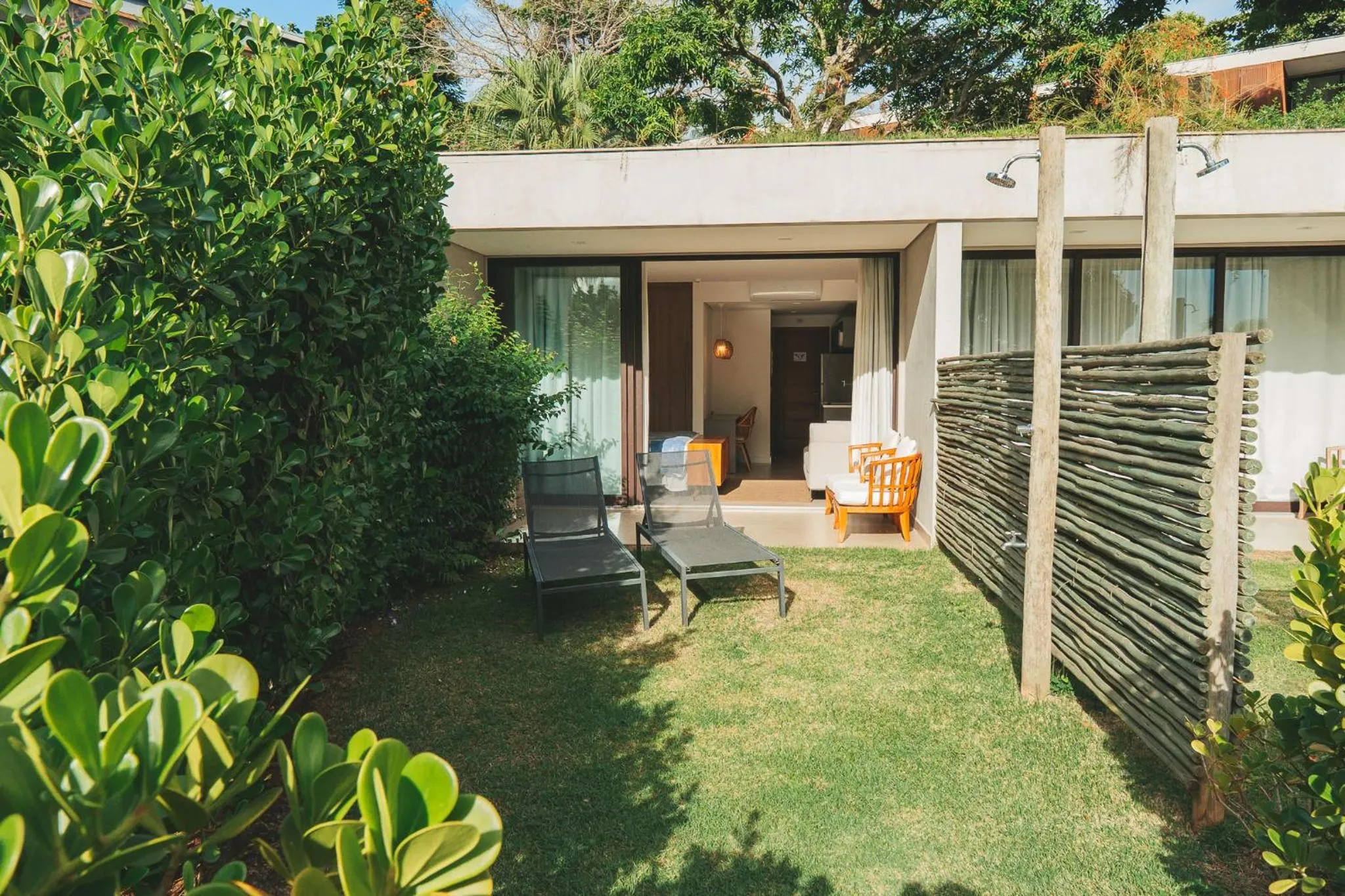 Facade/entrance in Casa Di Sirena Ilhabela