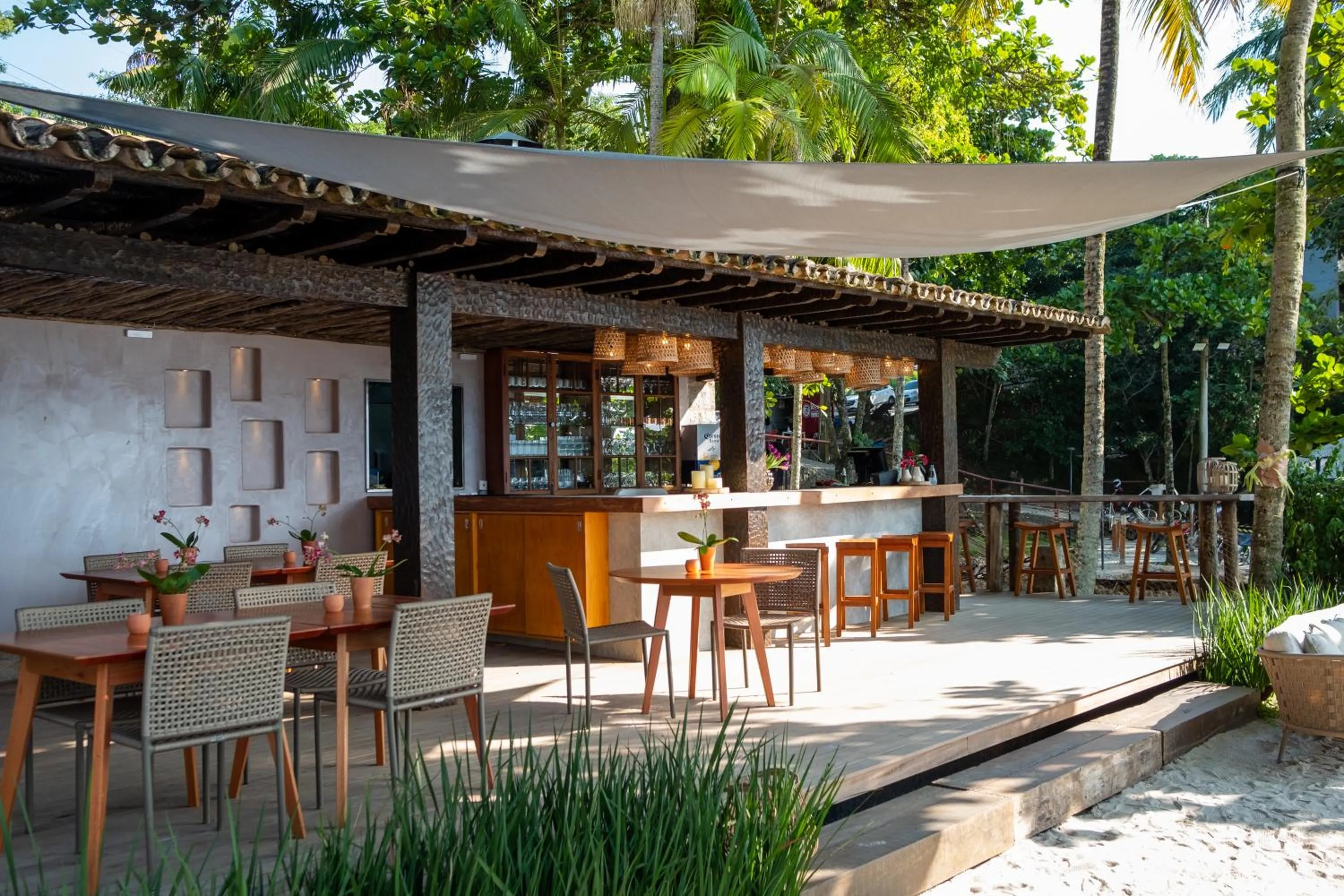 Restaurant/places to eat in Casa Di Sirena Ilhabela