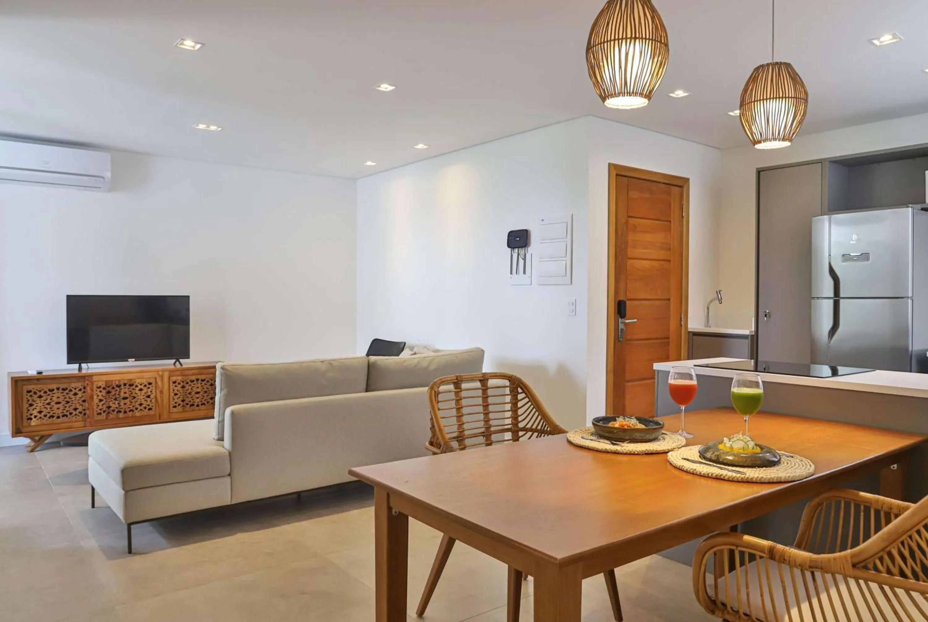 Photo of the whole room in Casa Di Sirena Ilhabela