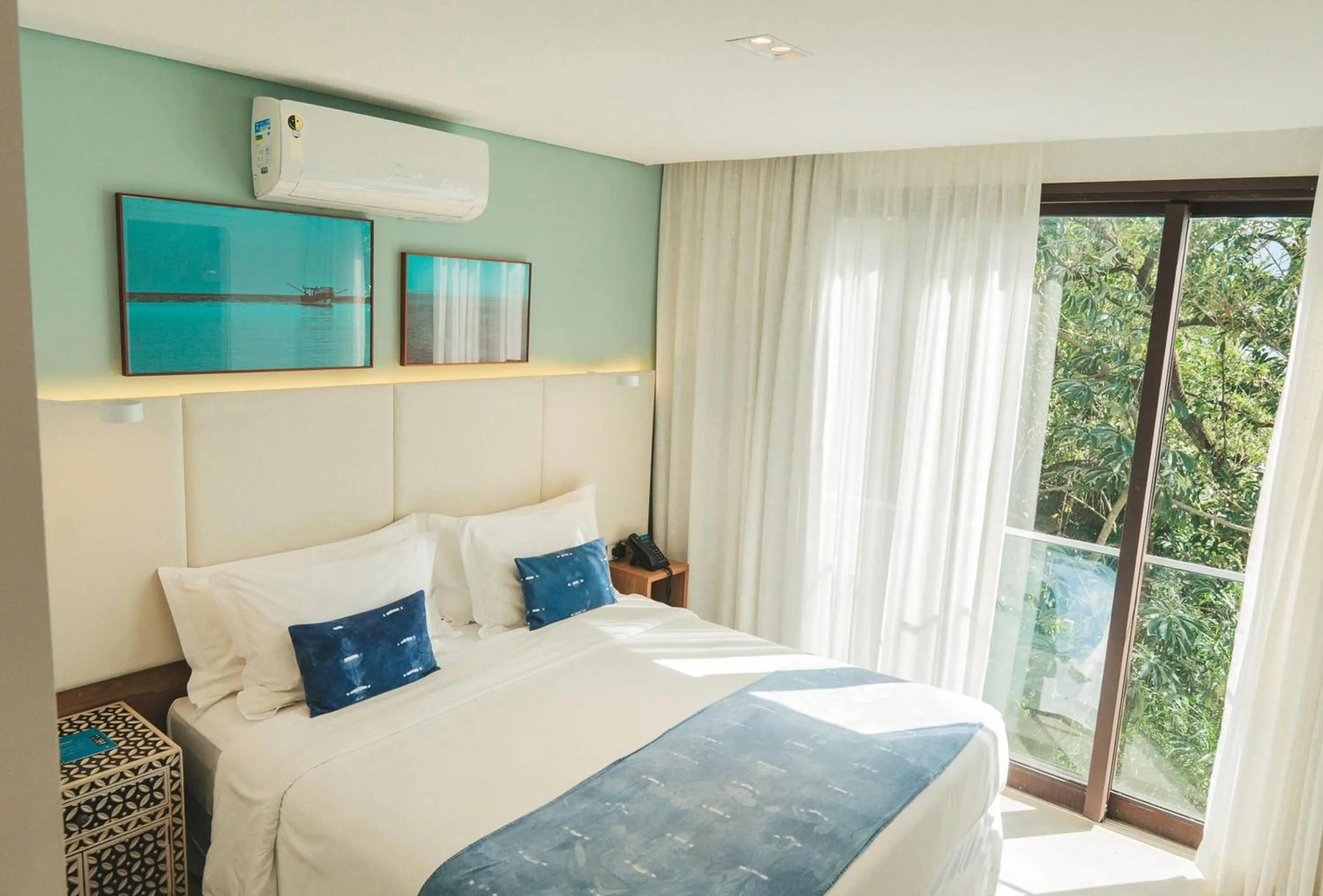 Photo of the whole room, Bed in Casa Di Sirena Ilhabela
