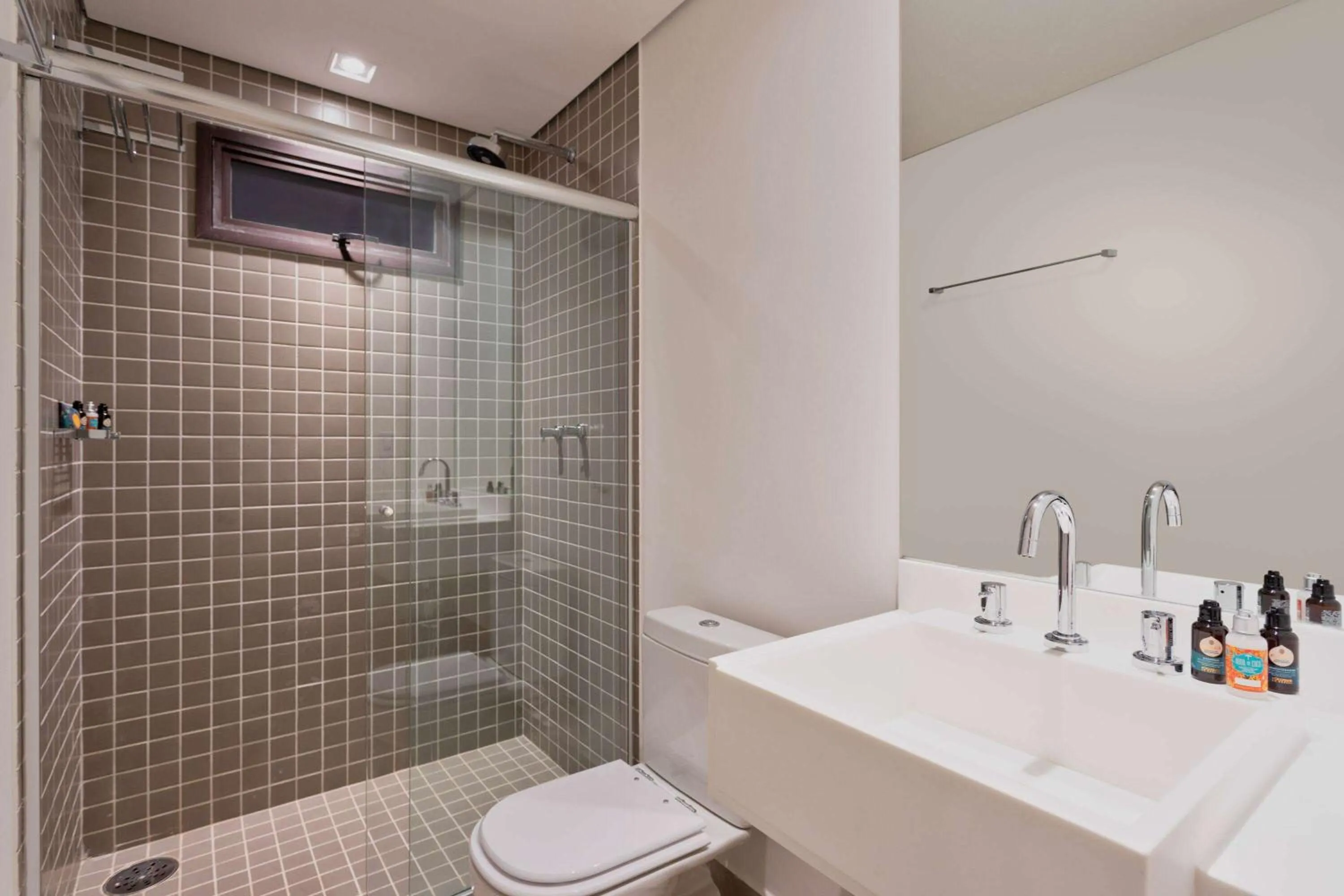 Photo of the whole room in Casa Di Sirena Ilhabela