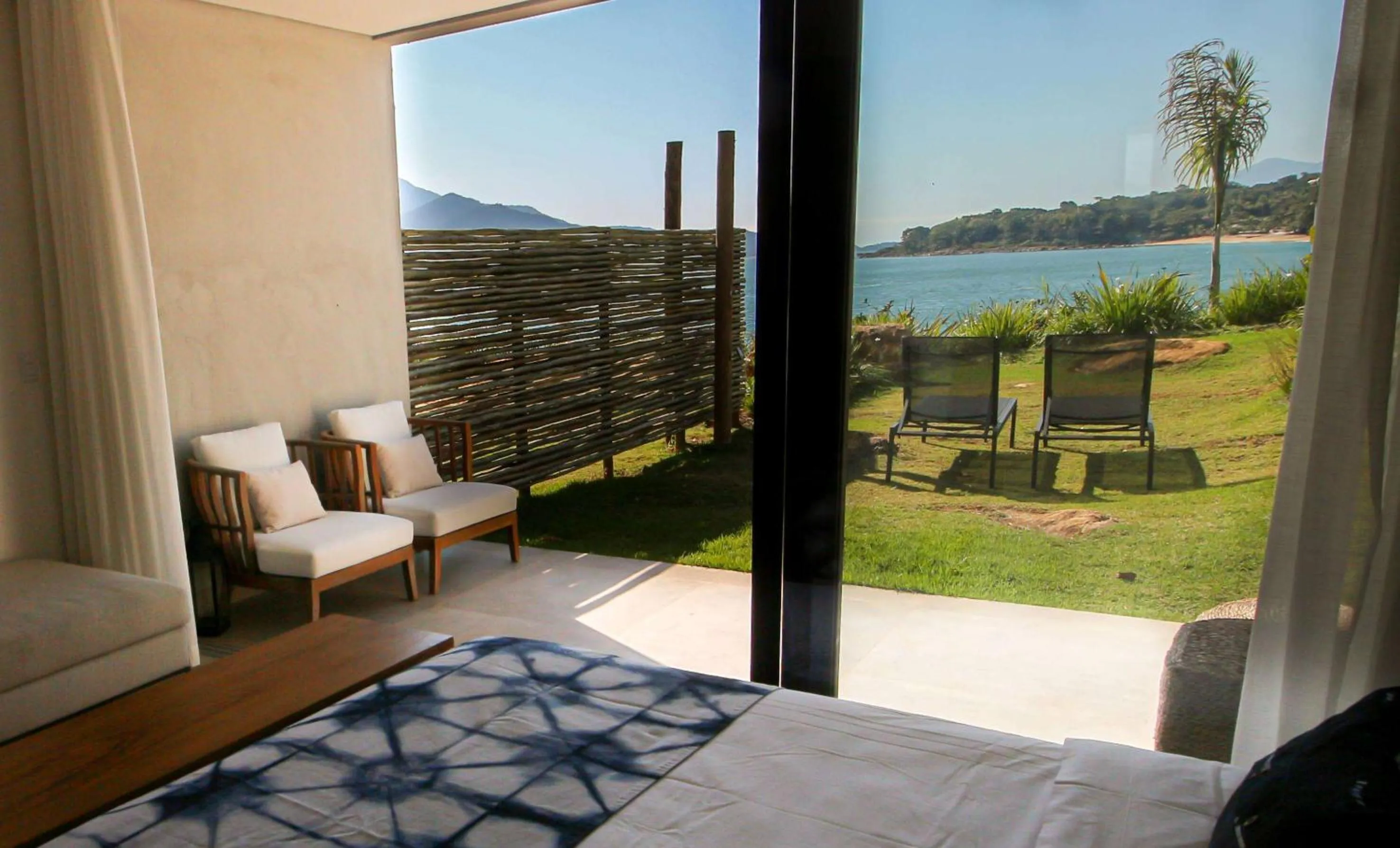 Photo of the whole room, Bed in Casa Di Sirena Ilhabela