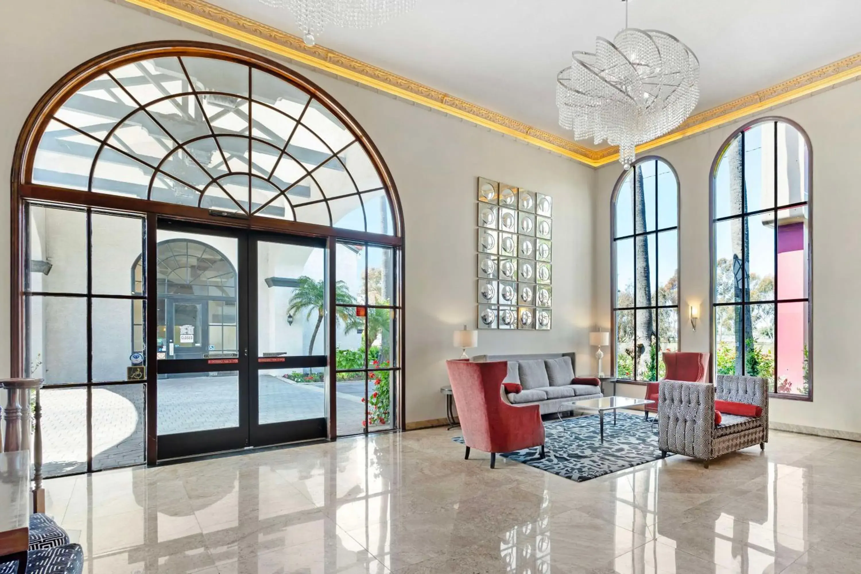 Lobby or reception in Best Western Plus Newport Mesa Inn Lobby or reception in Best Western Plus Newport Mesa Inn