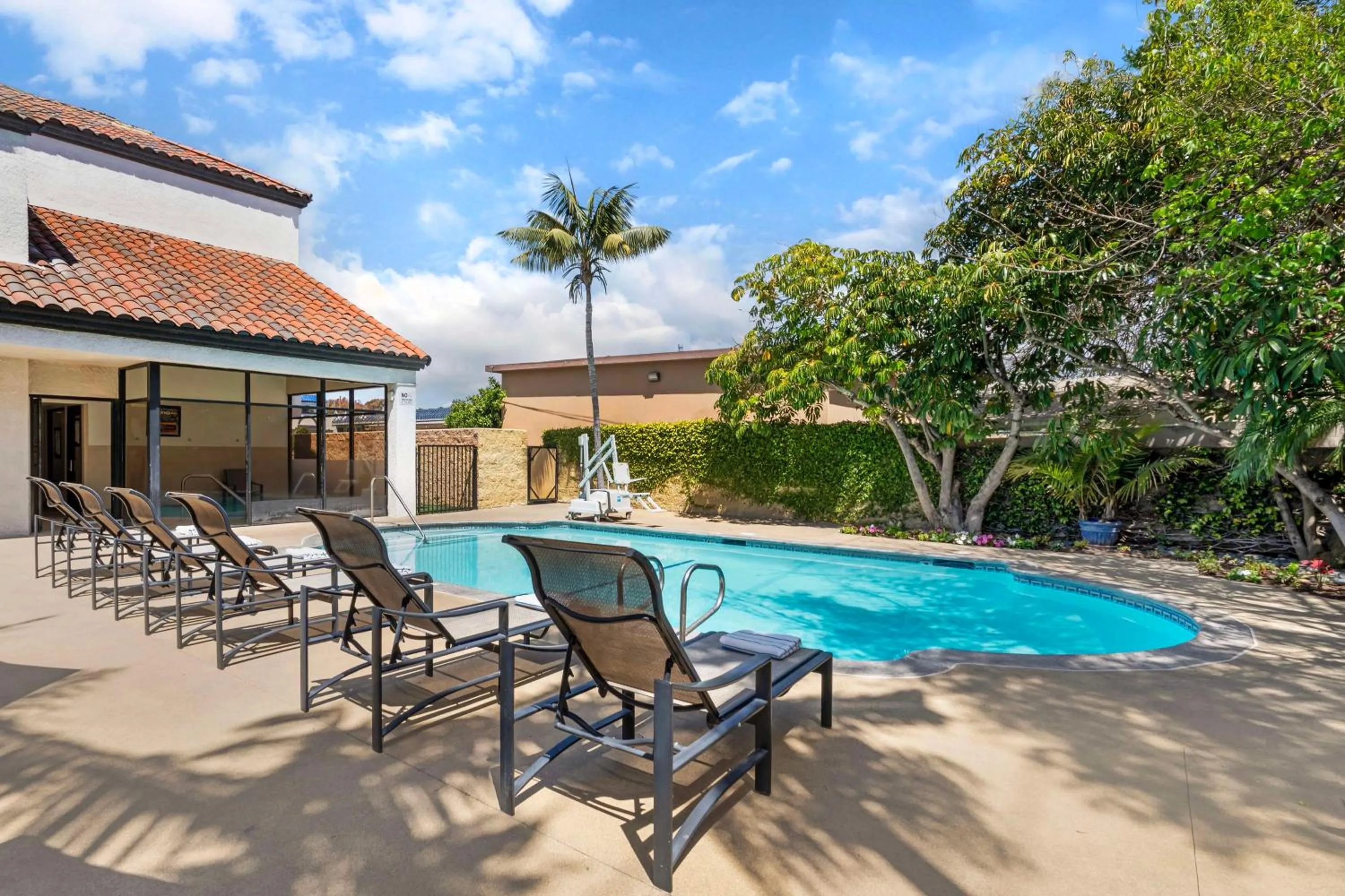Pool view in Best Western Plus Newport Mesa Inn