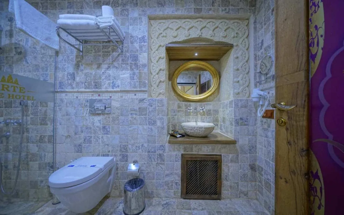 Bathroom in Arte Cave Hotel
