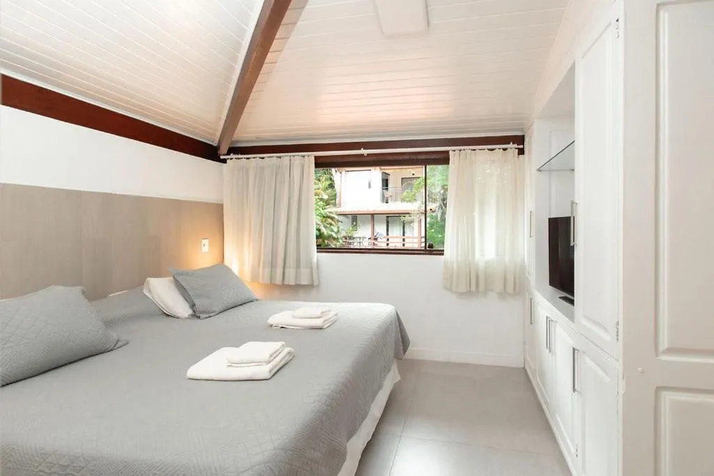 Bed in Angra Boutique Hotel