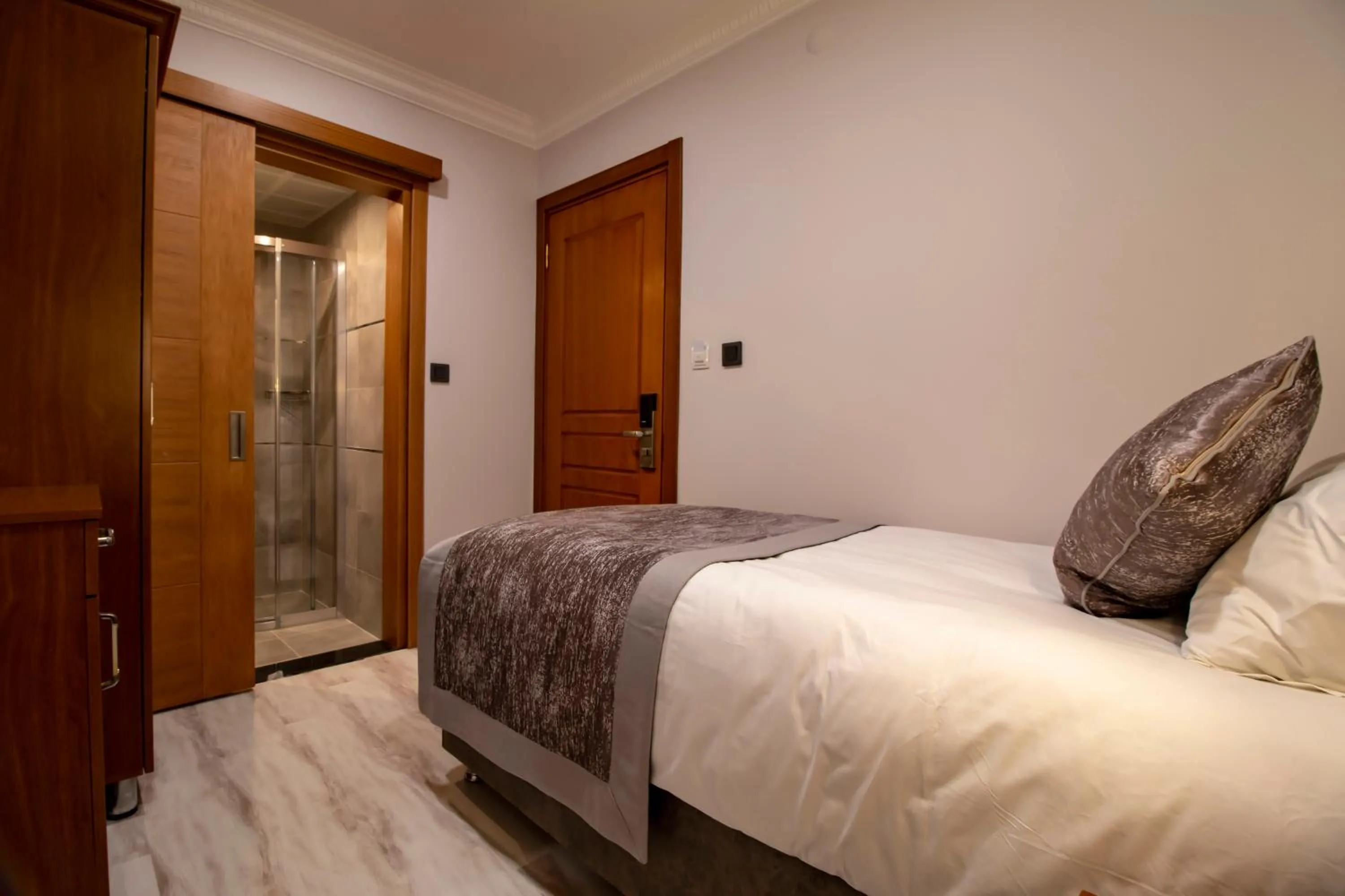 Bed in Avrasya Port Hotel