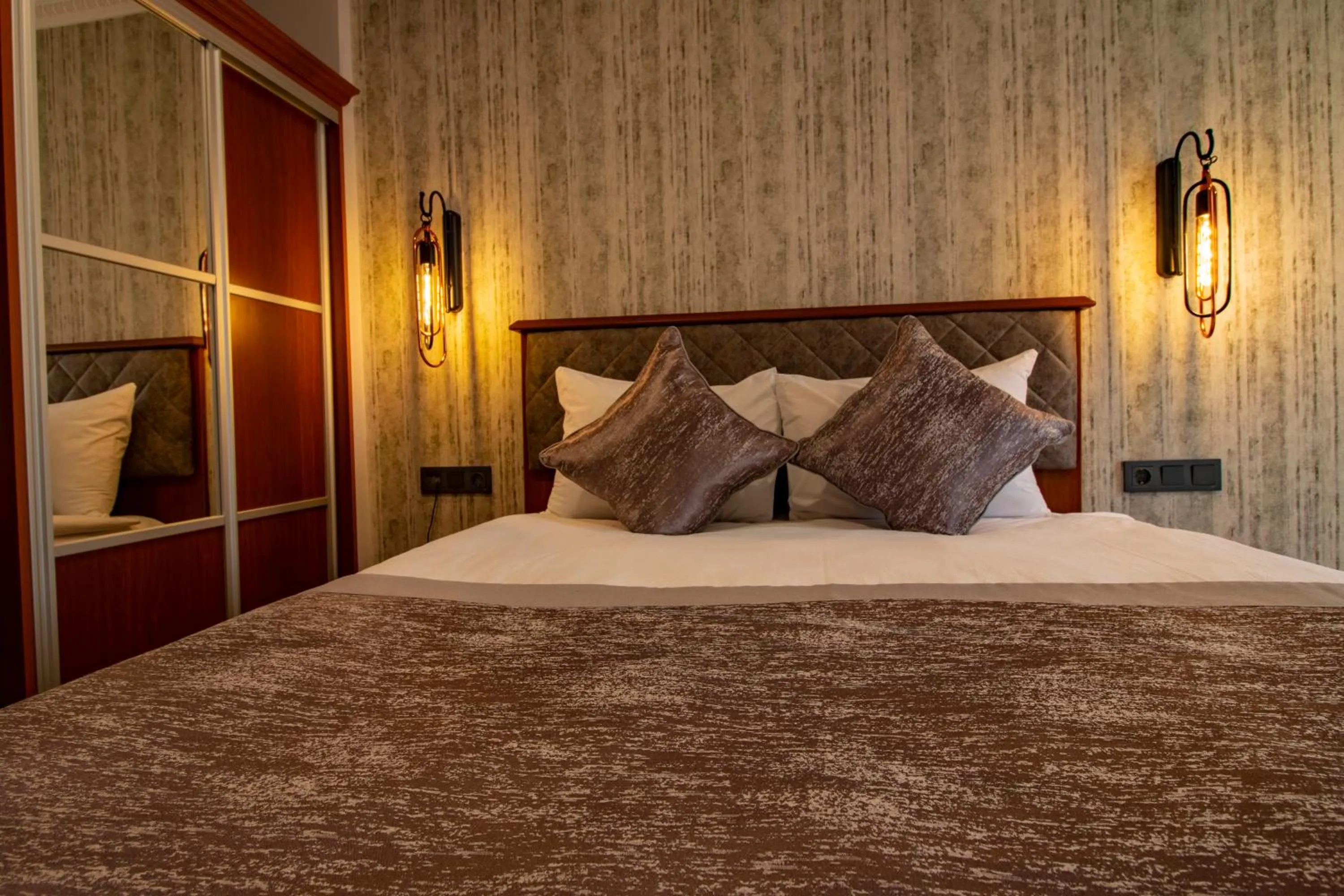 Bed in Avrasya Port Hotel