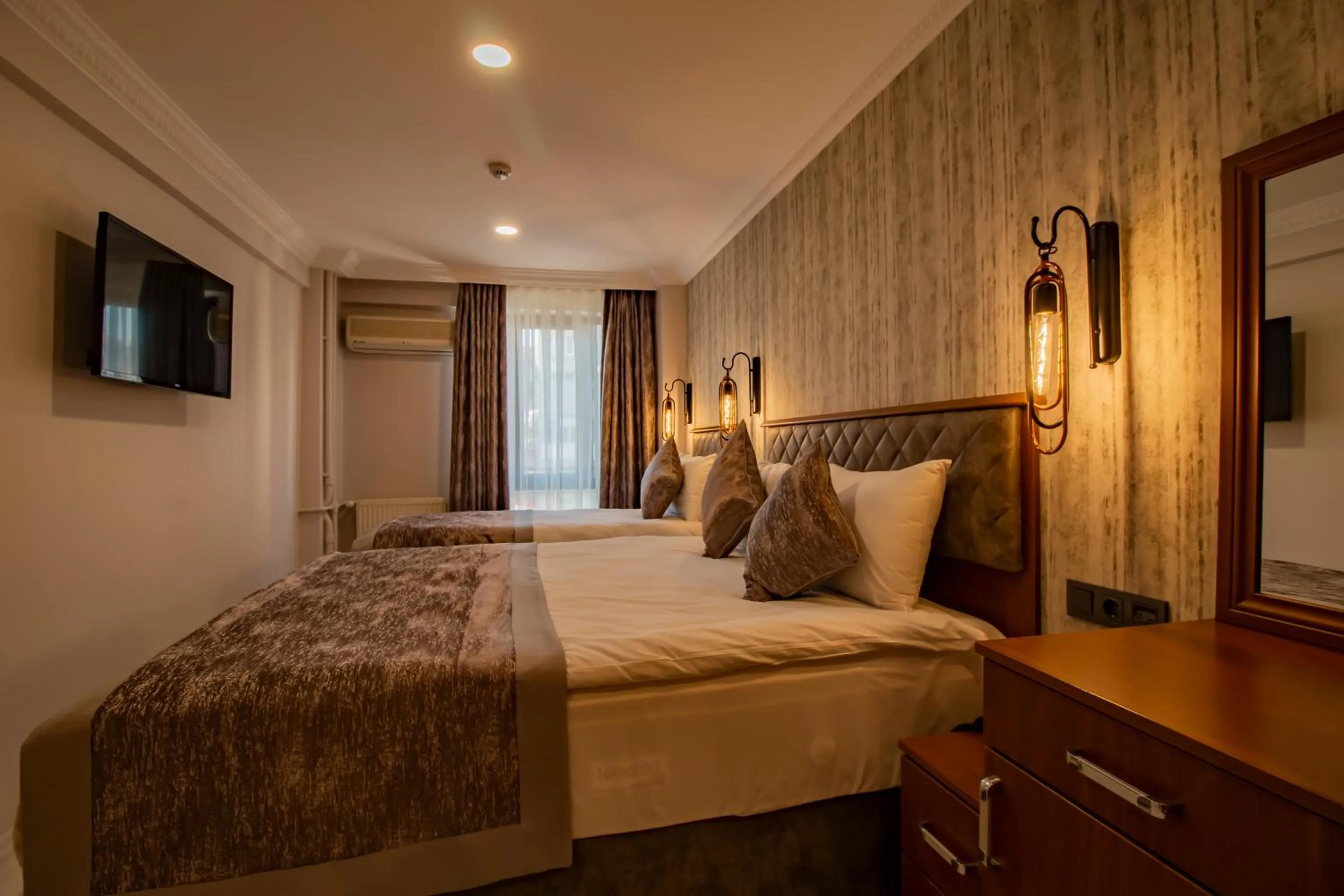 Bed in Avrasya Port Hotel