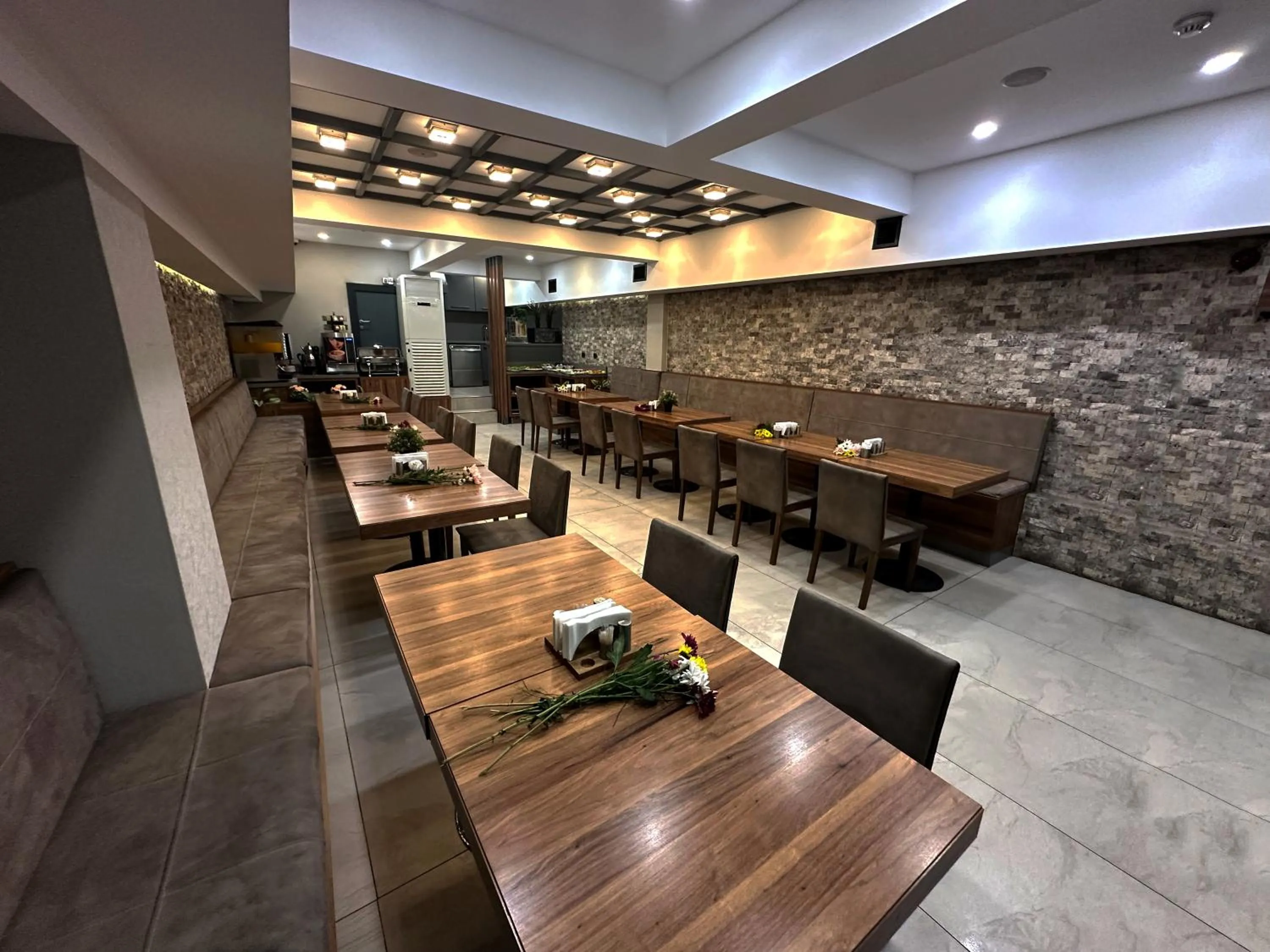 Restaurant/places to eat in Avrasya Port Hotel
