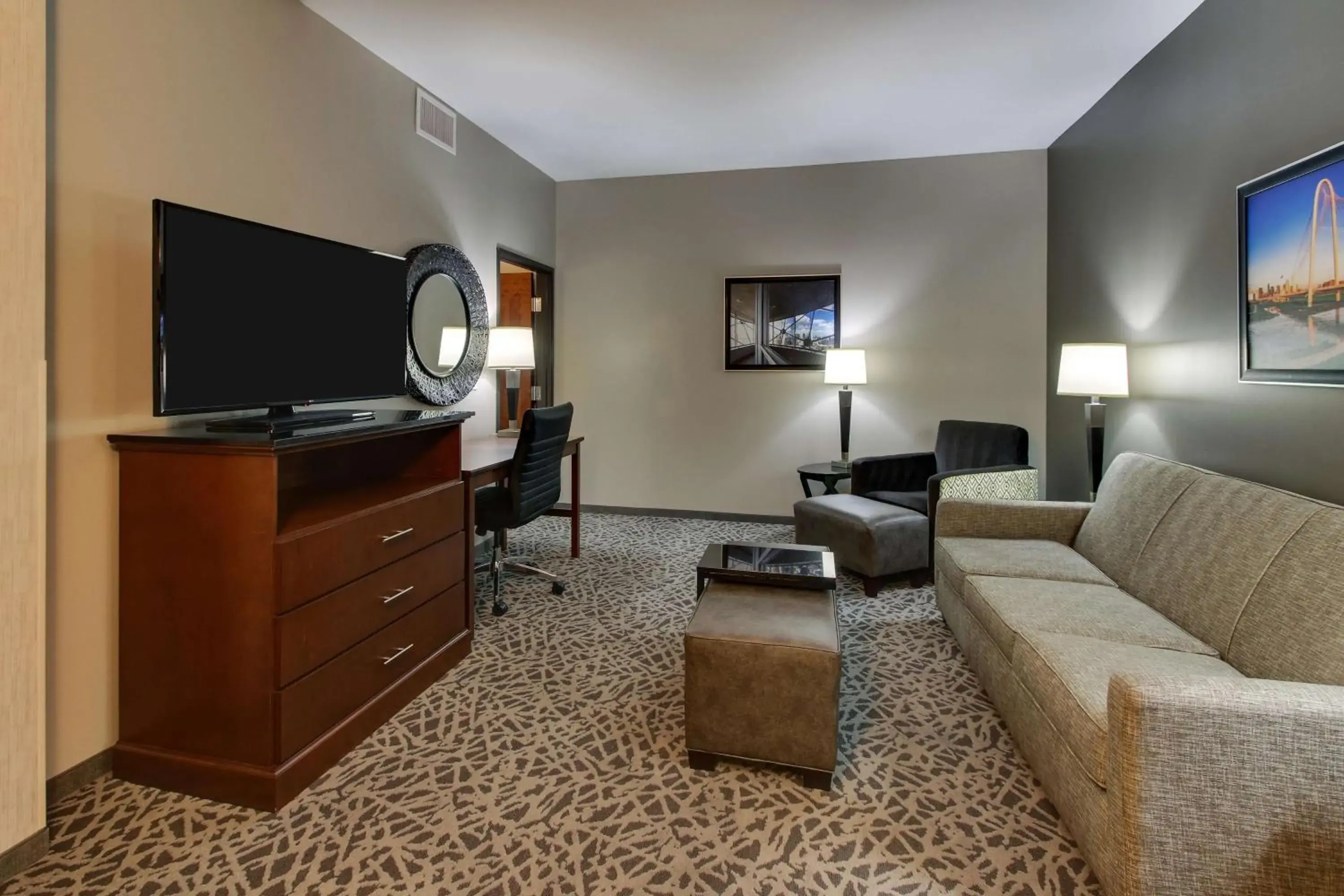 Superior Queen Suite with Sofa Bed - Hearing Accessible in Drury Plaza Hotel Dallas Richardson Superior Queen Suite with Sofa Bed - Hearing Accessible in Drury Plaza Hotel Dallas Richardson