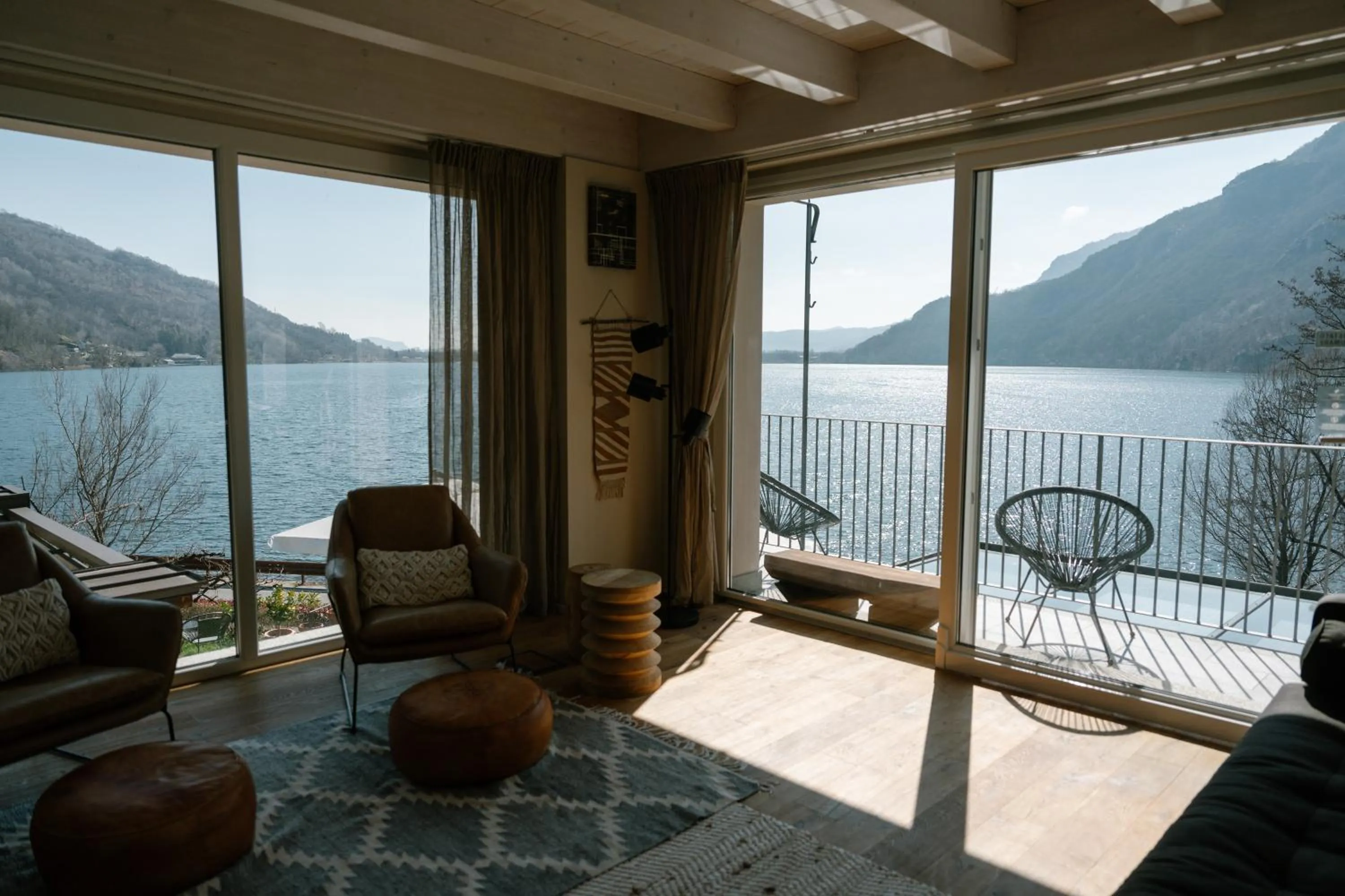 Communal lounge/ TV room in Casa della Capra