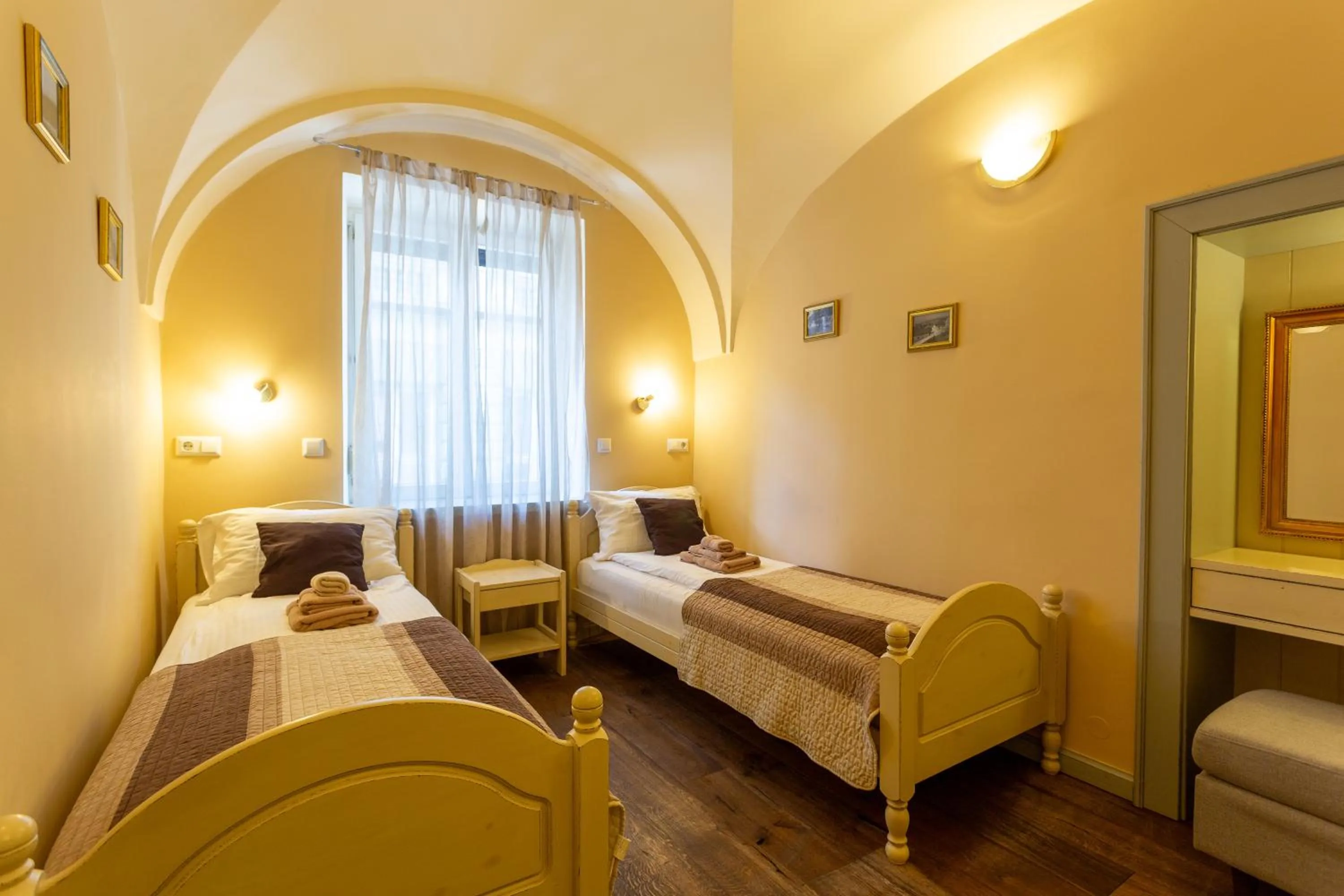 Bed in Patrick's Pub