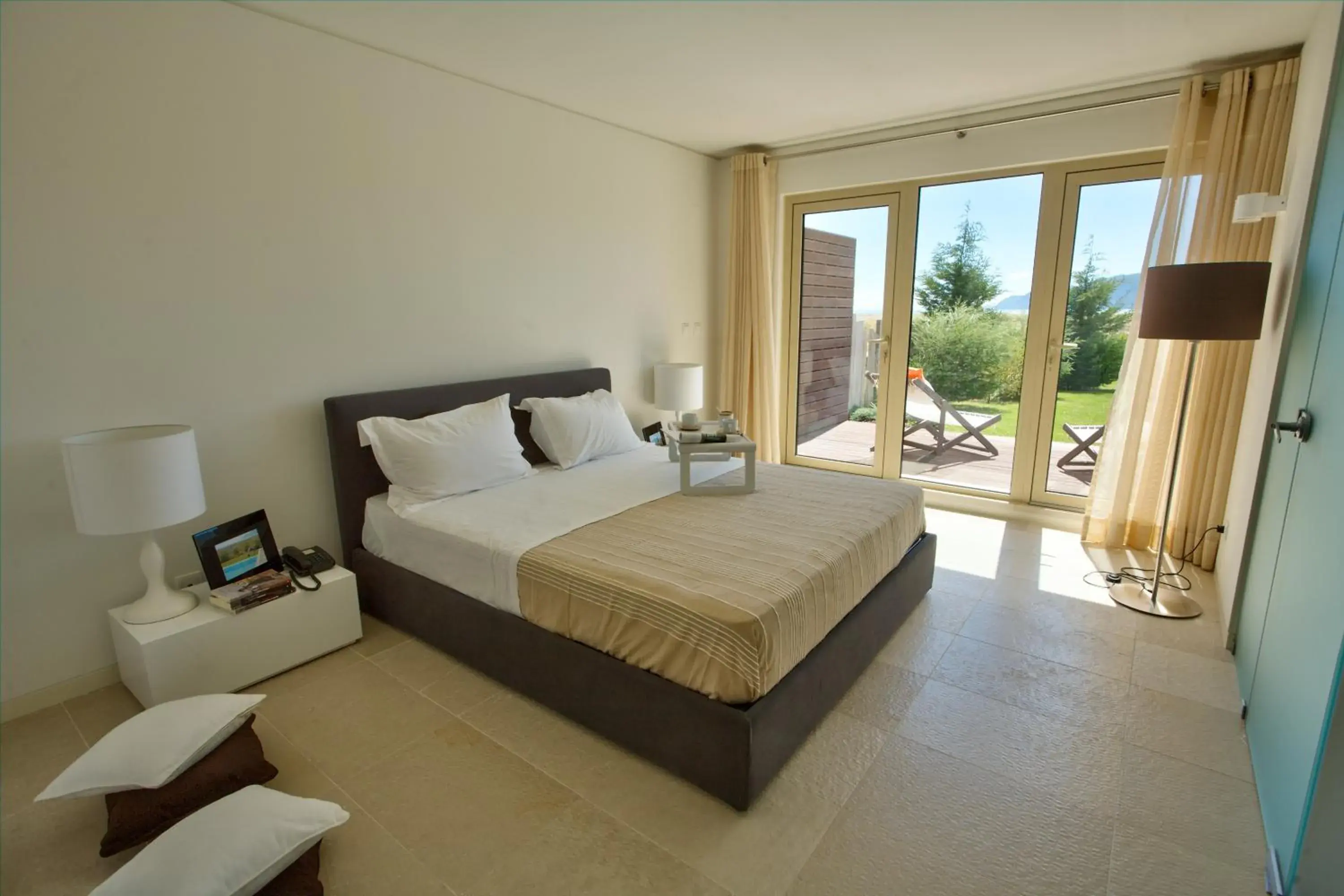 Bed in Troia Residence by The Editory - Apartamentos Praia Bed in Troia Residence by The Editory - Apartamentos Praia