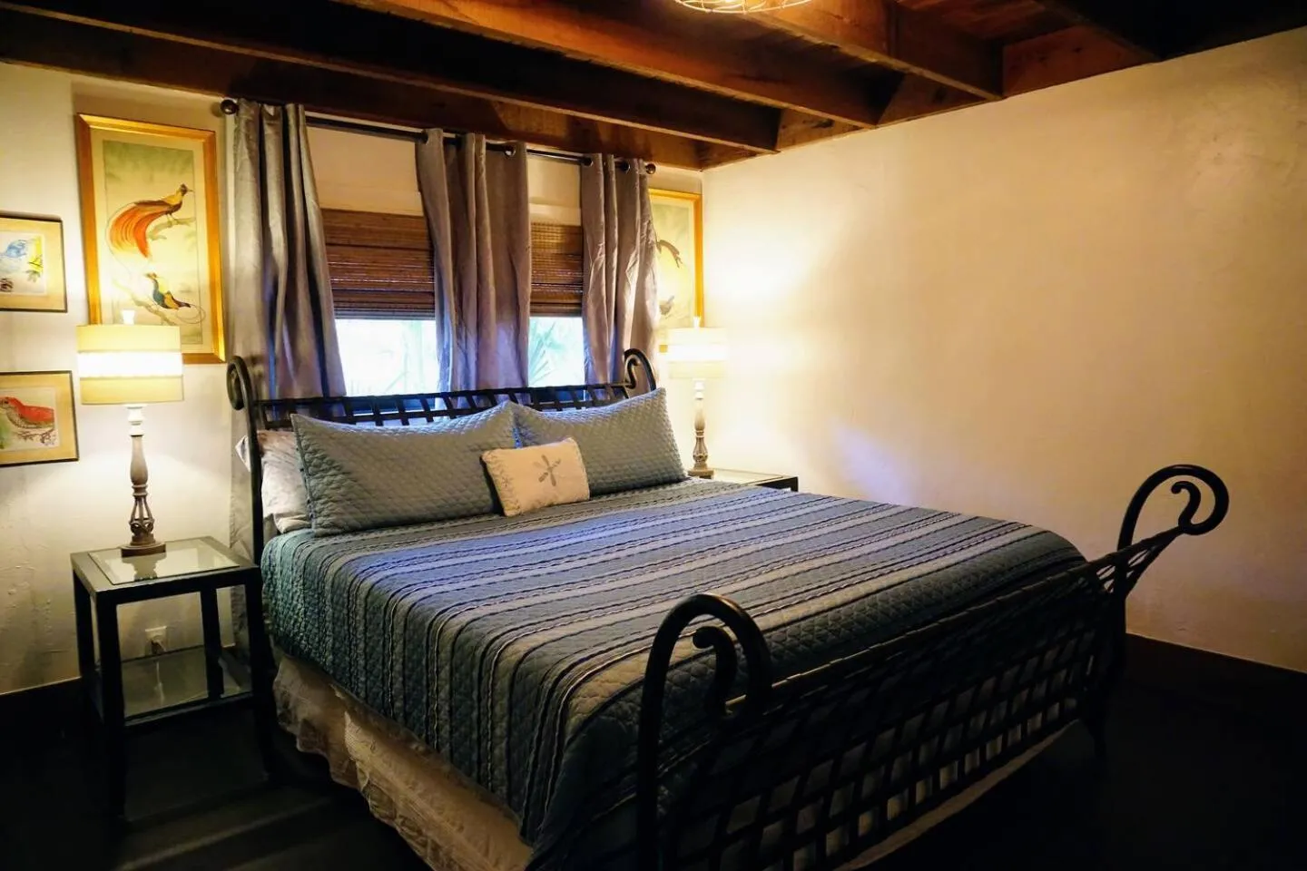 Bed in The Nature House a Secluded Waterfront Cabin