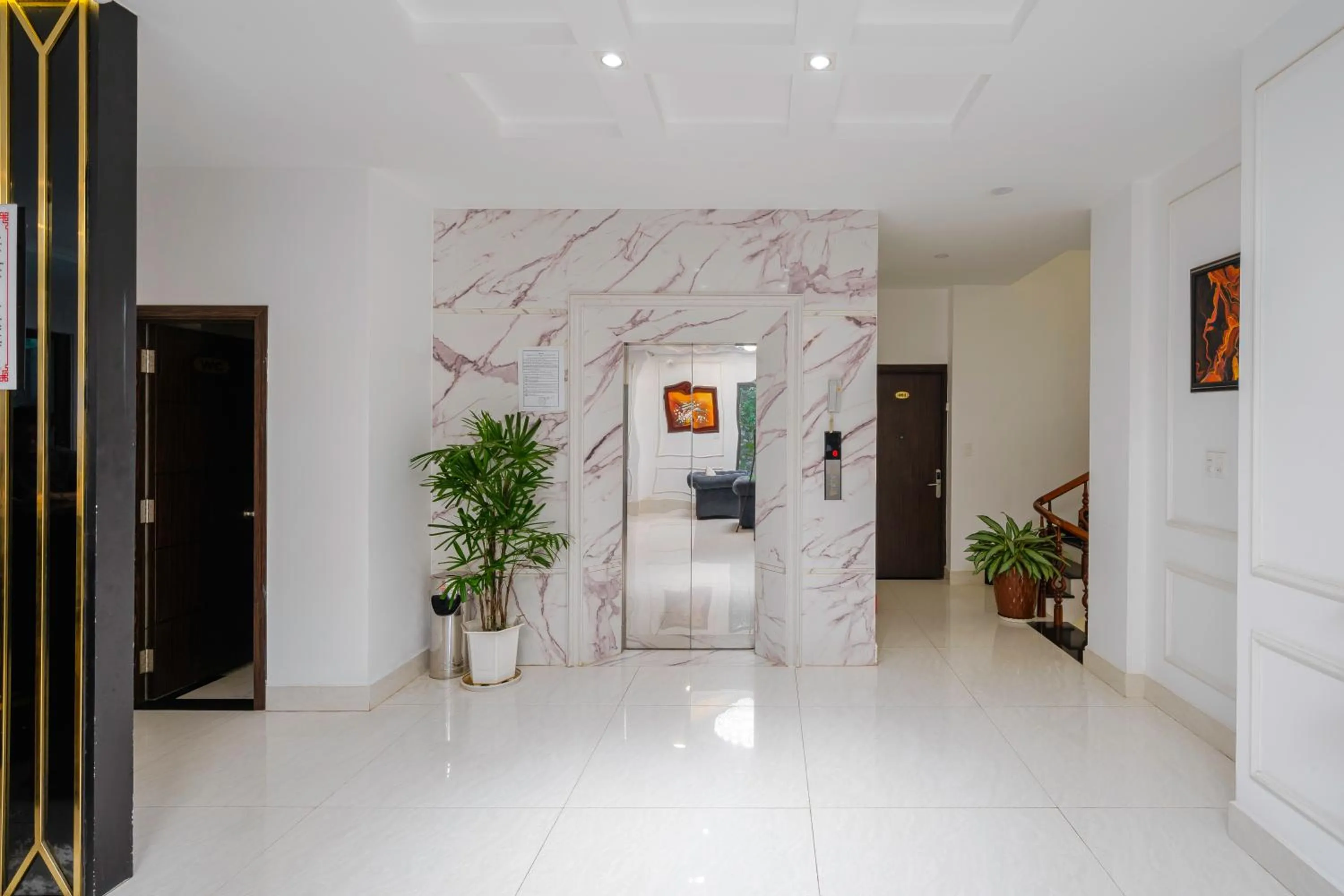 TTR Moonstone Apart Hotel