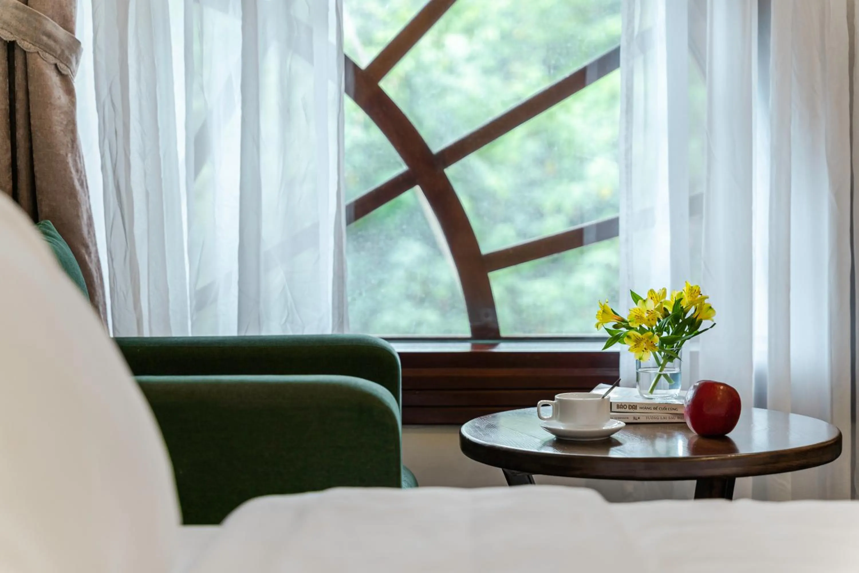 Bed in TTR Moonstone Apart Hotel