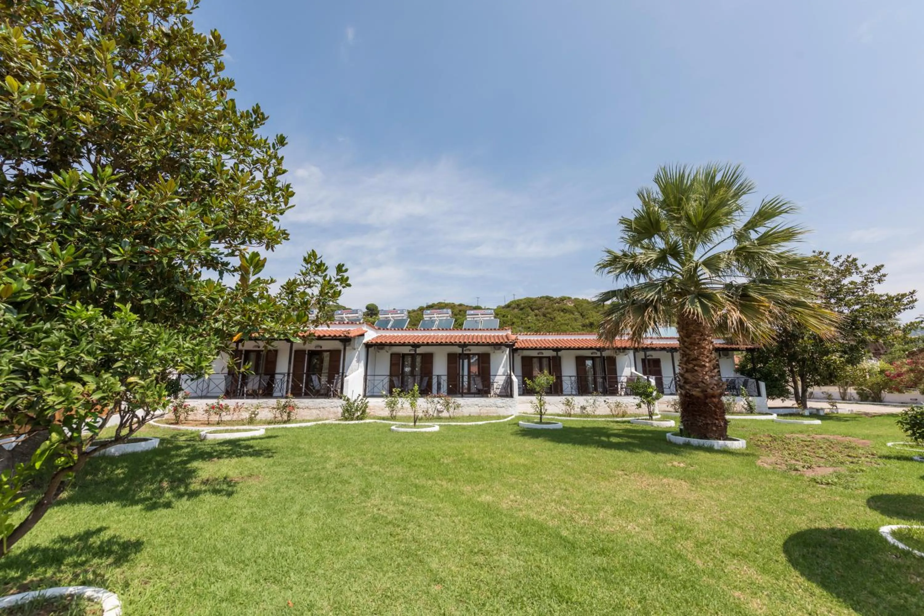 Garden in STRAWBERRY Skiathos