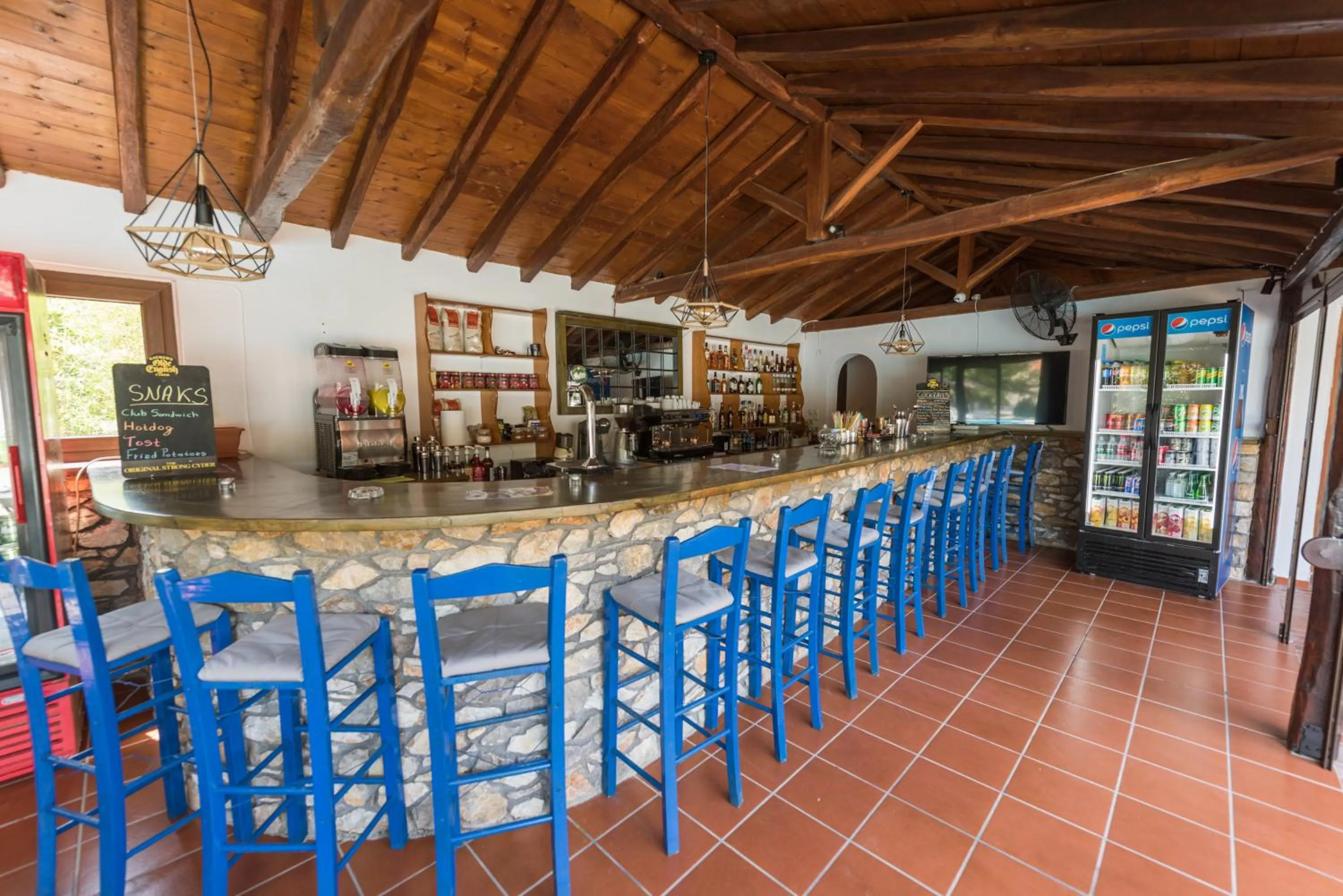 Lounge or bar in STRAWBERRY Skiathos