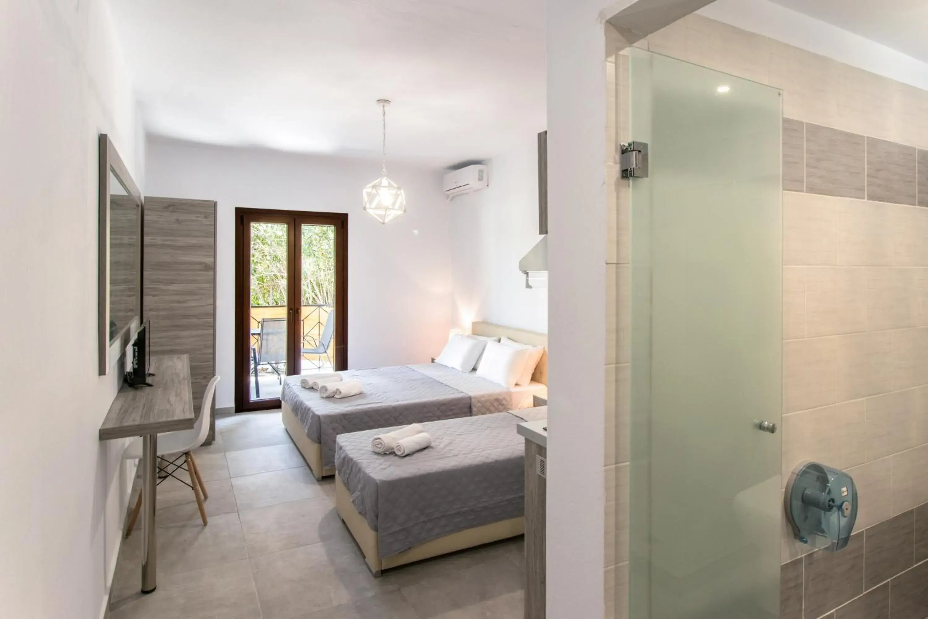 Triple Room with Pool View in STRAWBERRY Skiathos Triple Room with Pool View in STRAWBERRY Skiathos