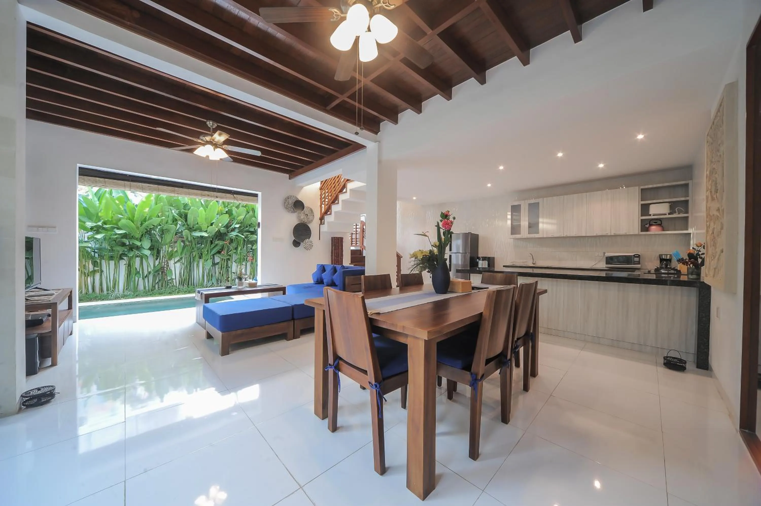 Kitchen or kitchenette in Villa COSMO, Seminyak