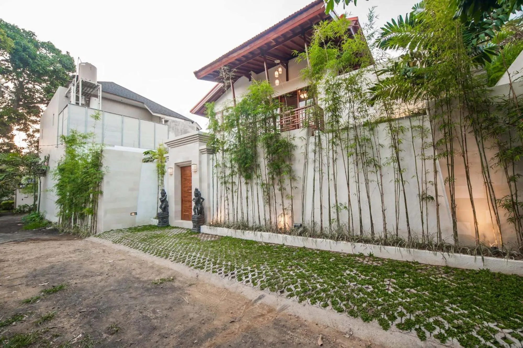 Parking in Villa COSMO, Seminyak