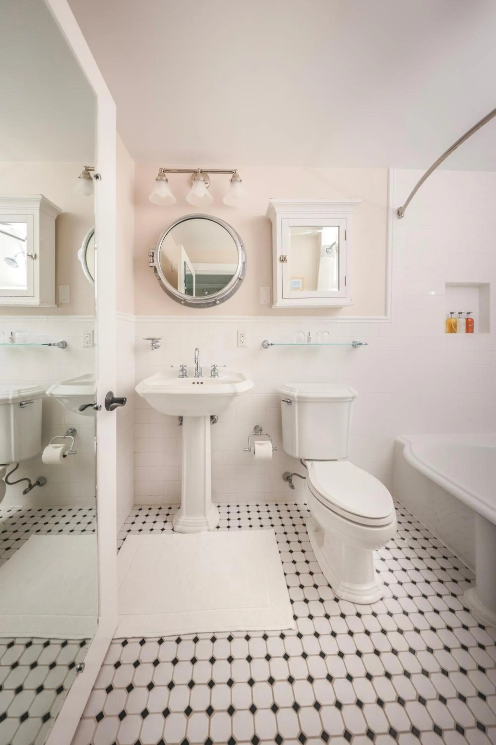 Bathroom in Chatham Bars Inn