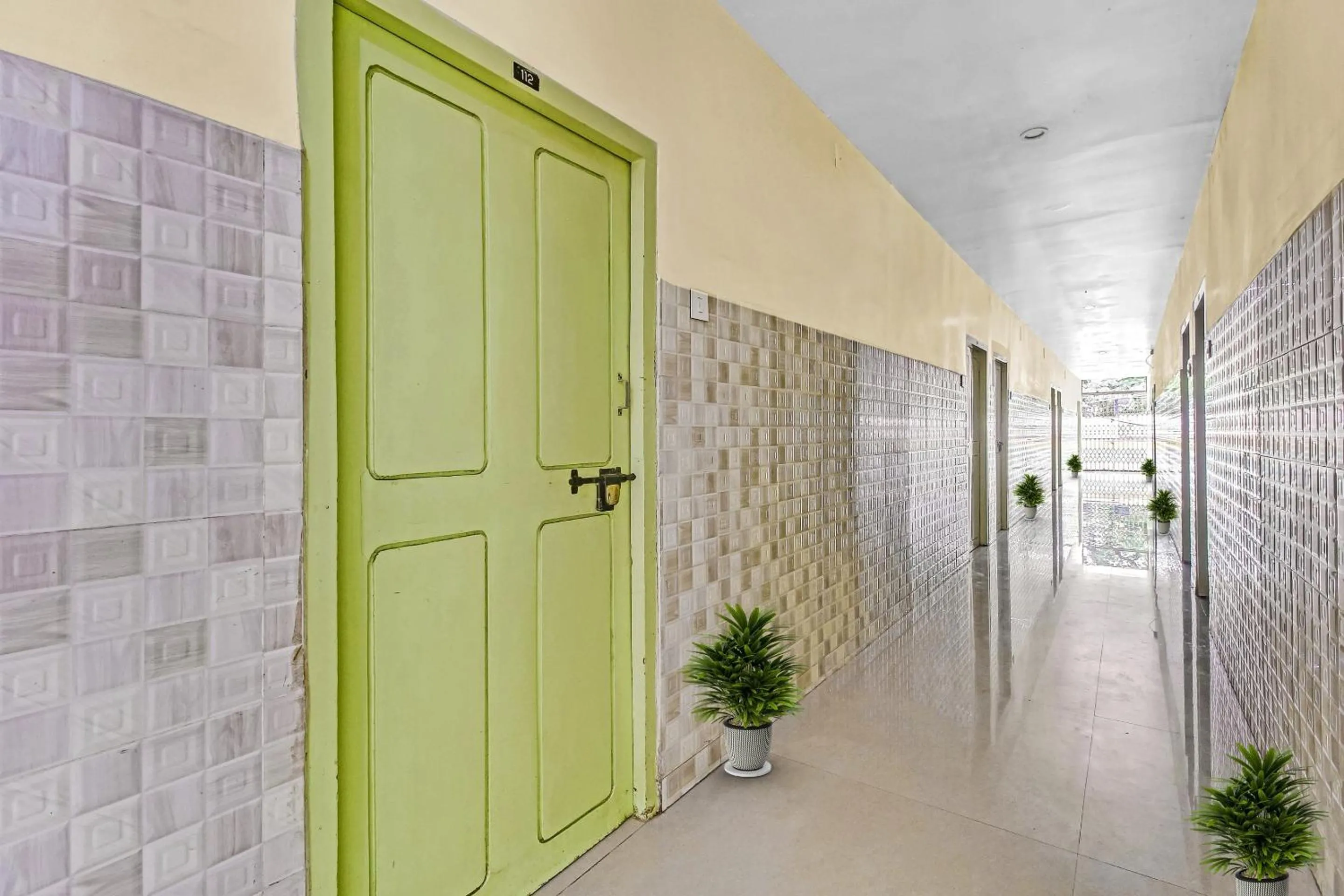 Lobby or reception in Hotel O Sridhar