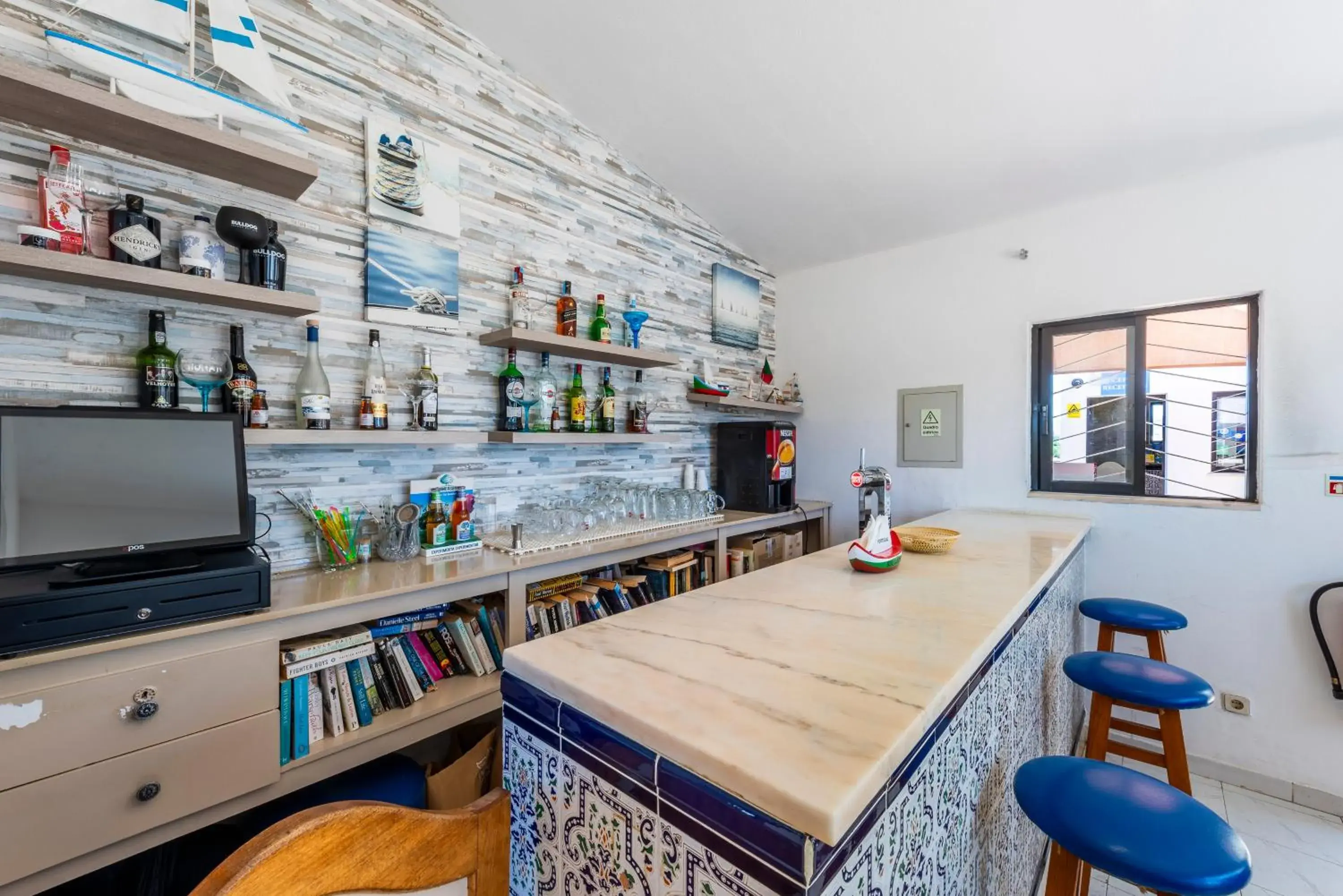 Lounge or bar in Solgarve Lounge or bar in Solgarve