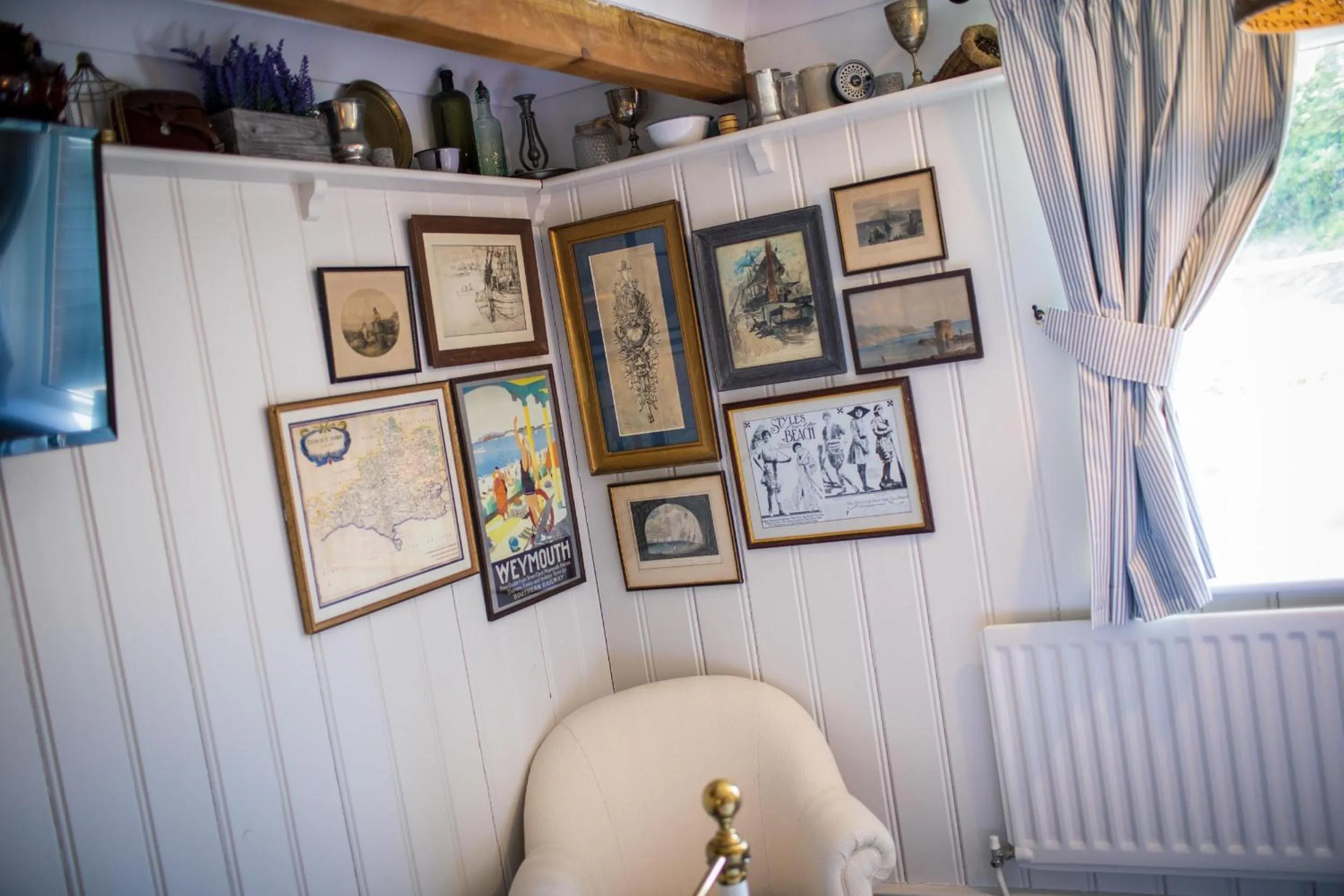 Bedroom in The Smugglers Inn