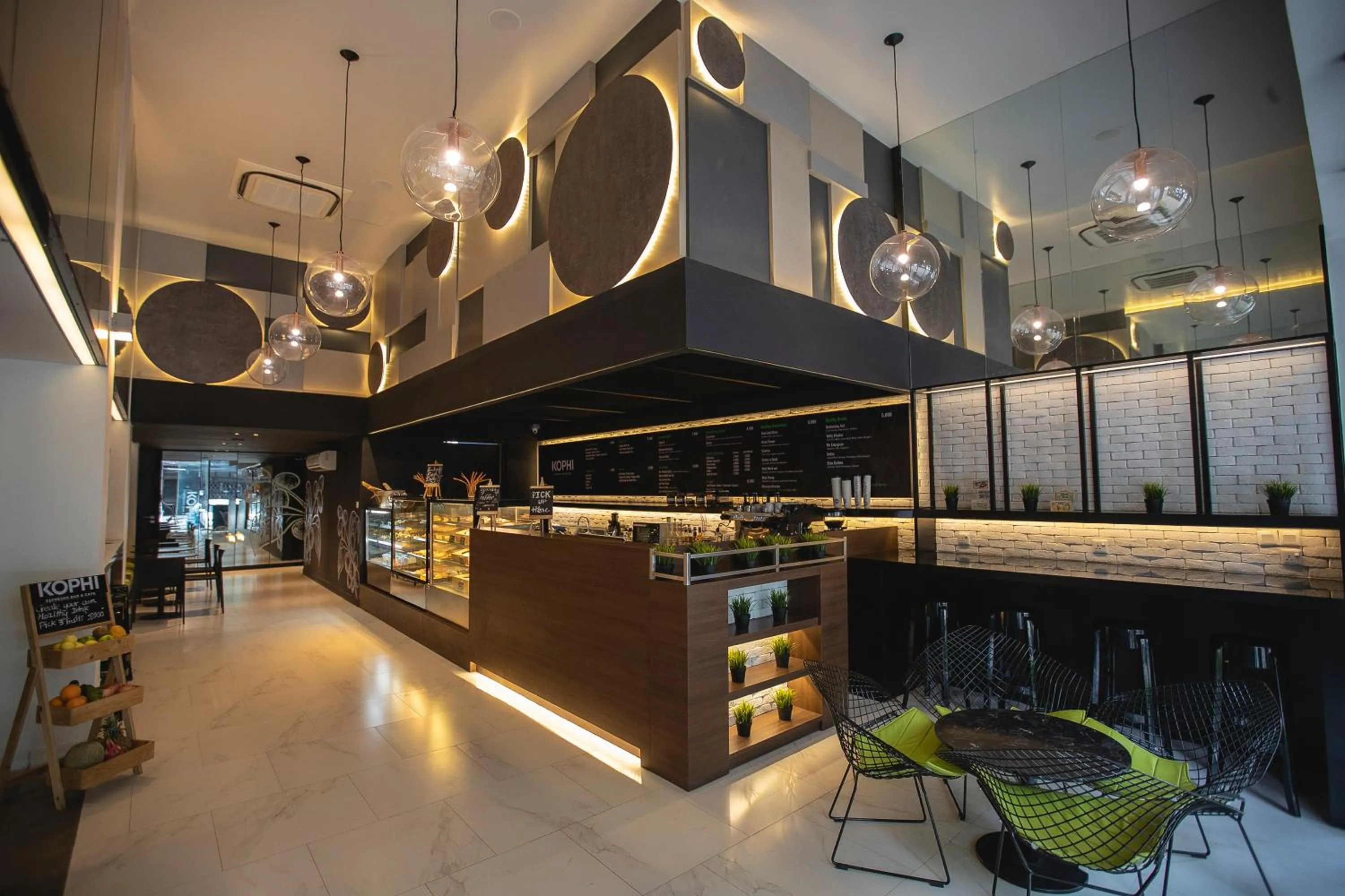 Food and drinks in Residence26