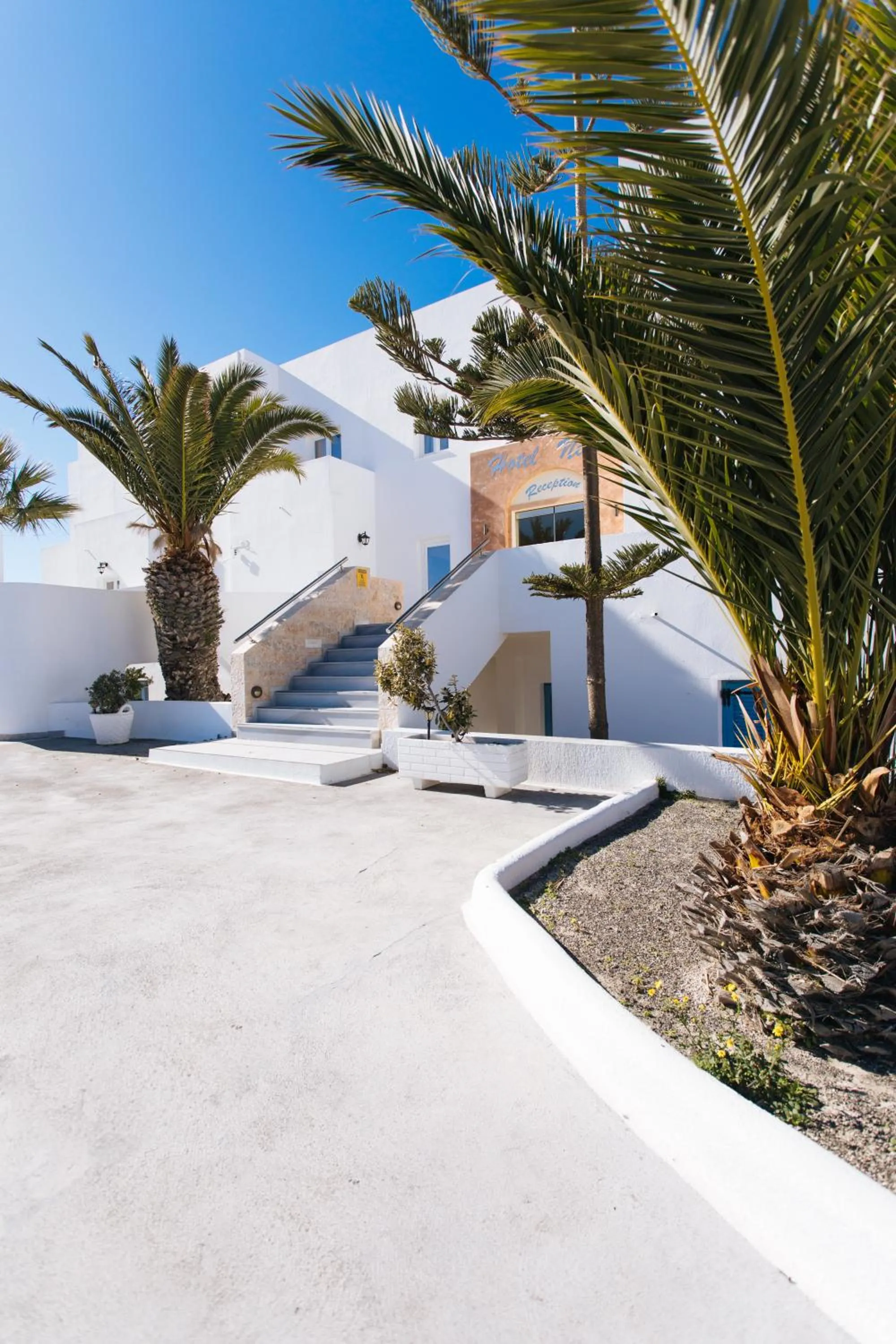 Property building in Nikos Hotel