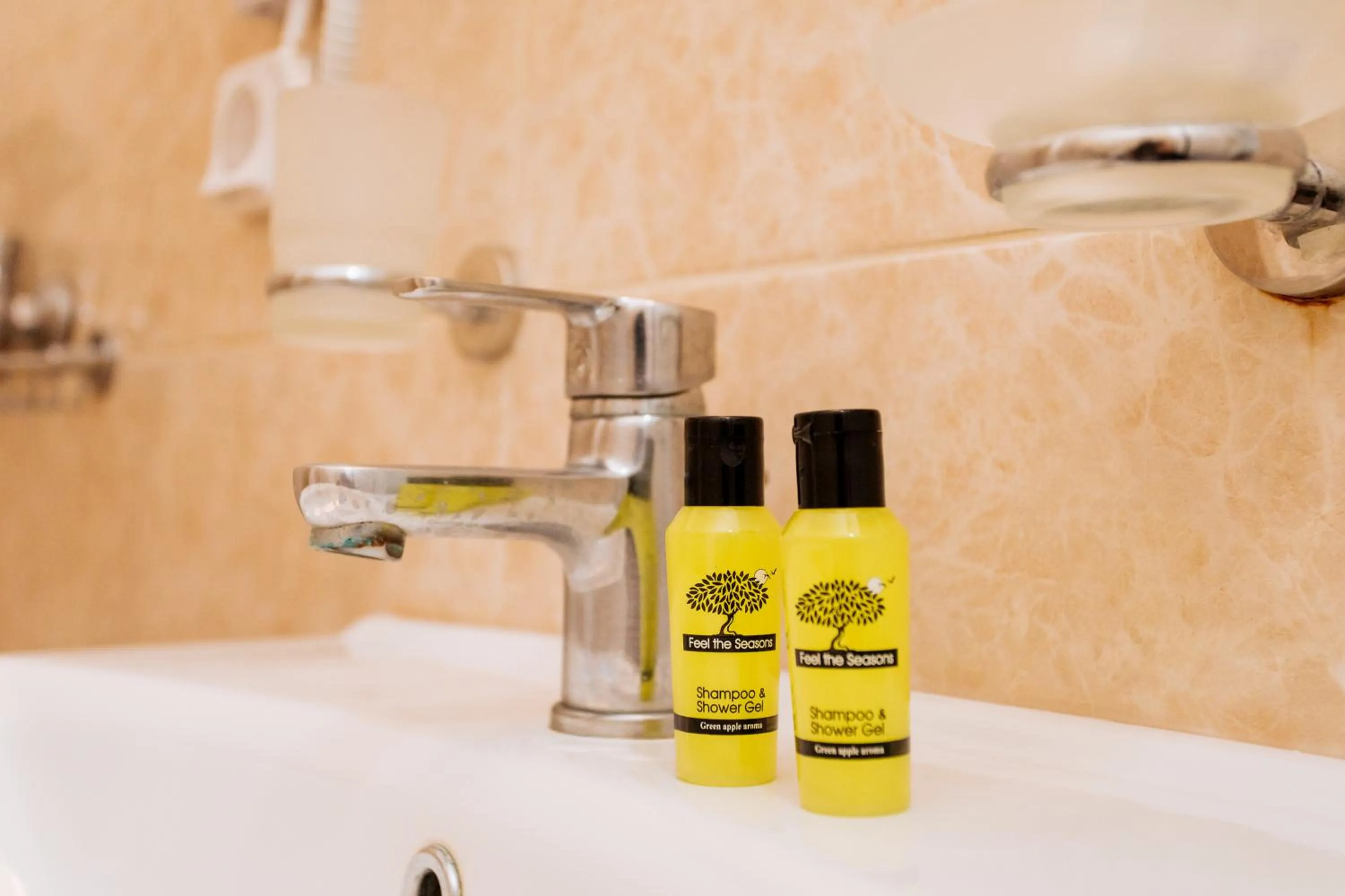 Bathroom in Nikos Hotel