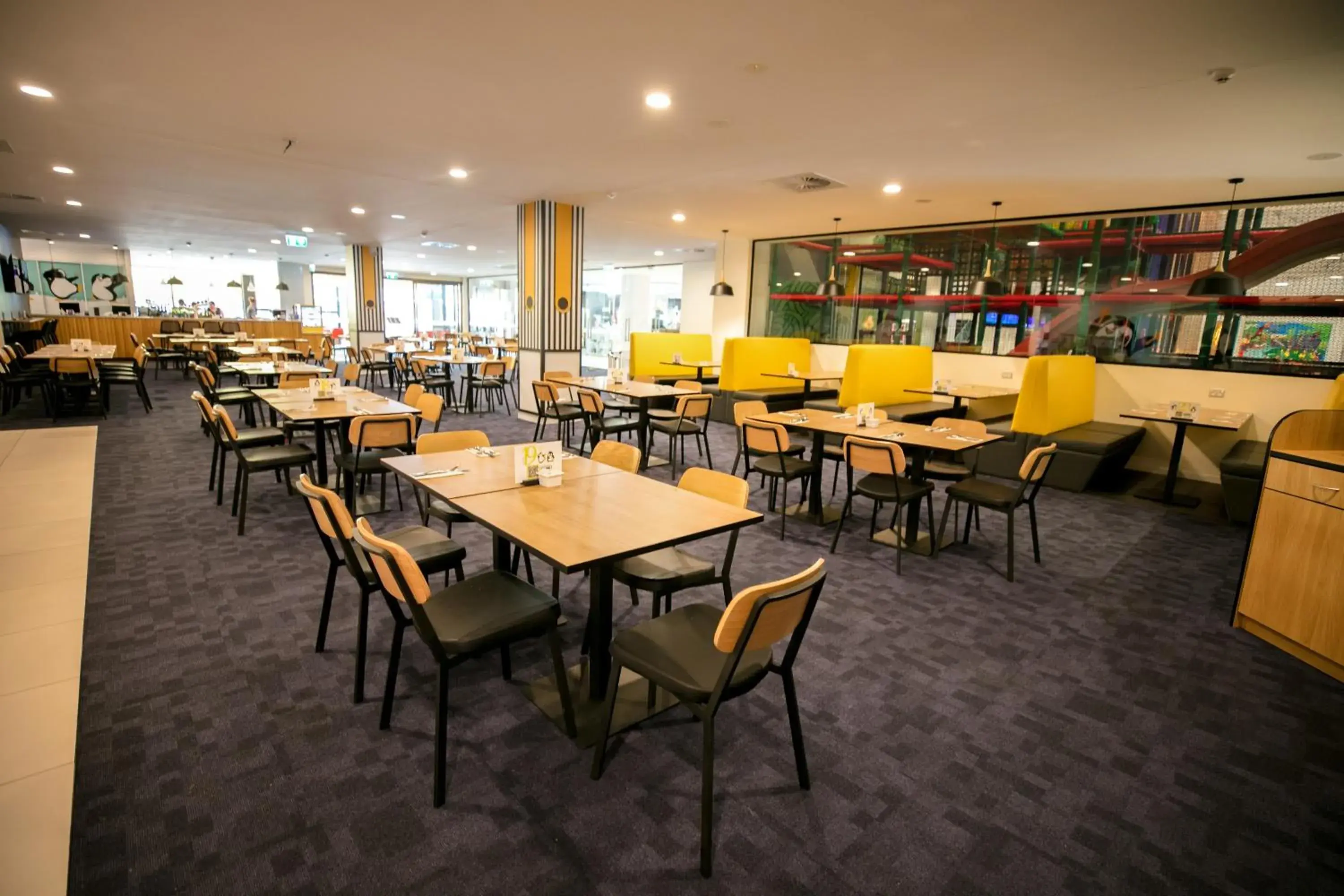 Restaurant/places to eat in Paradise Resort Gold Coast Restaurant/places to eat in Paradise Resort Gold Coast