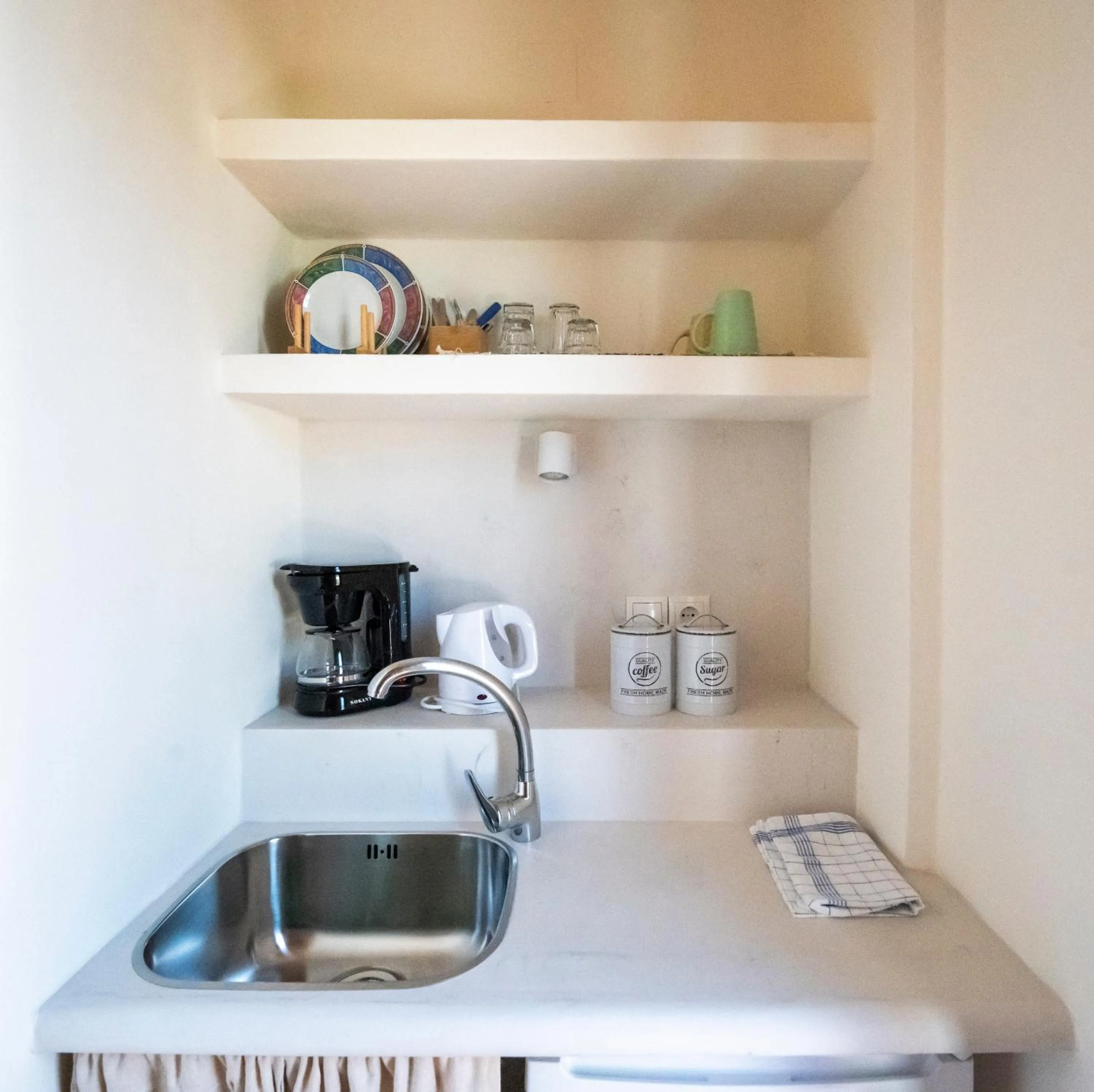 Coffee/tea facilities in Ligaries