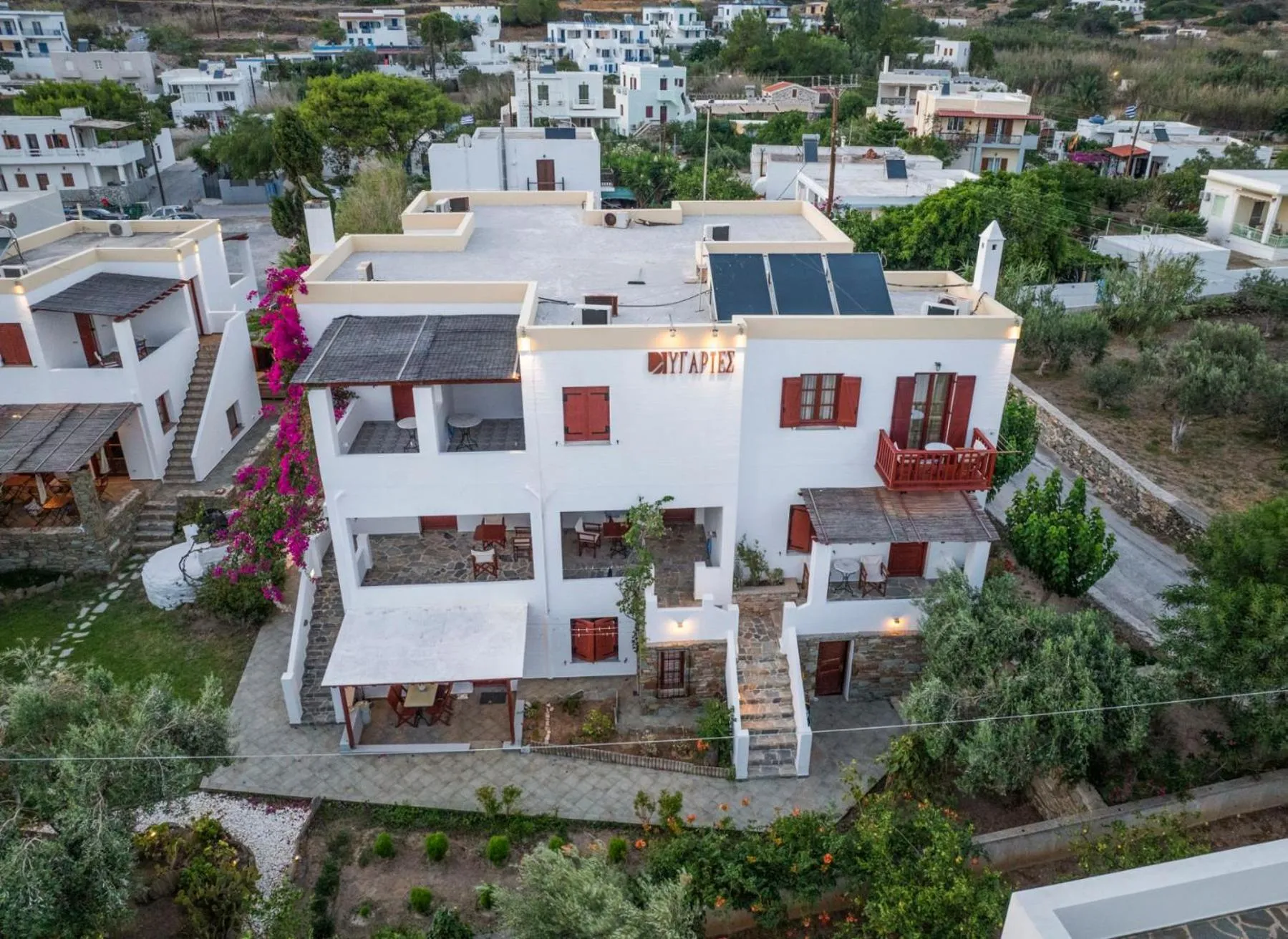 Property building in Ligaries