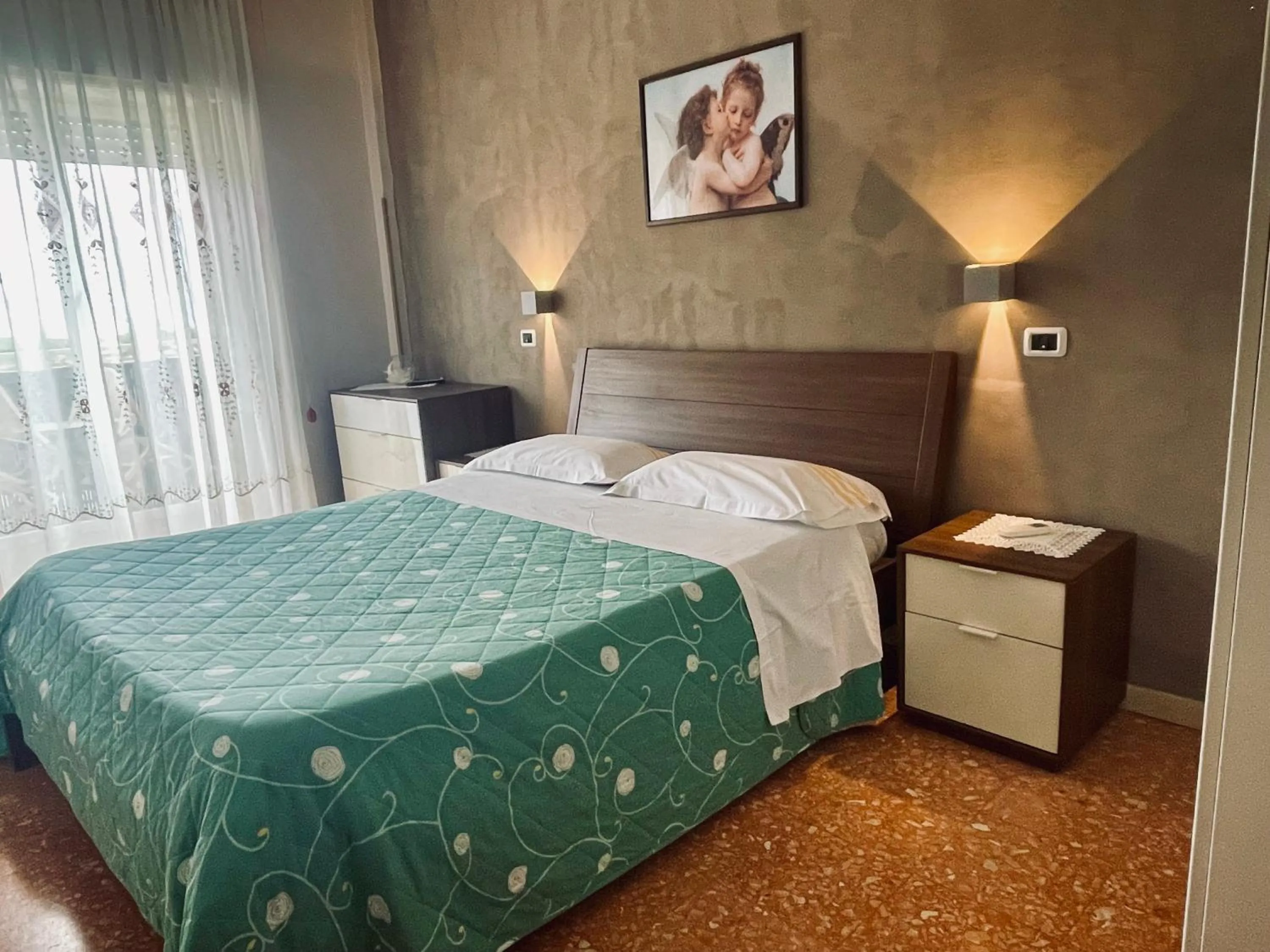 Bed in New Royal