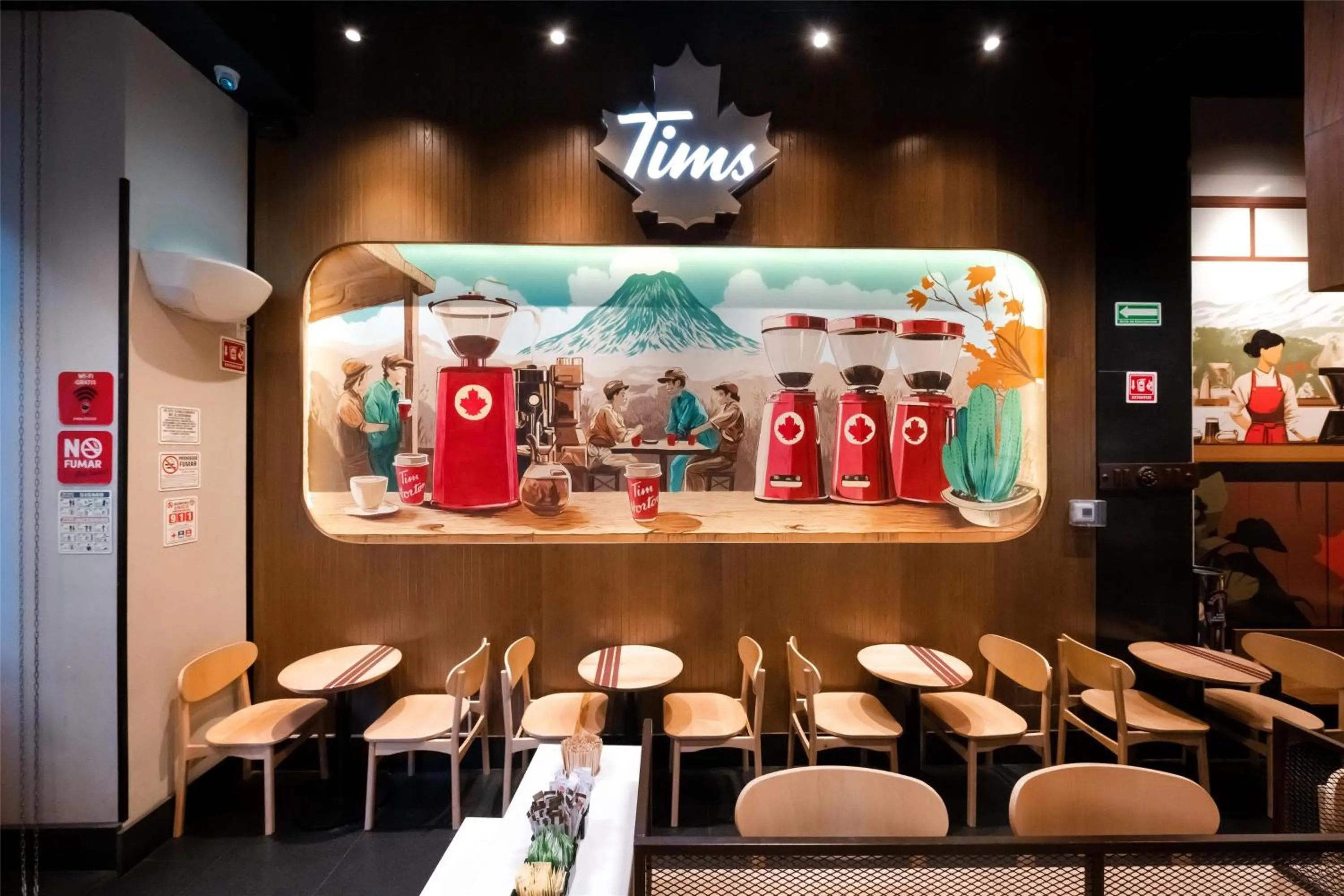 Restaurant/places to eat in Umbral, Curio Collection By Hilton