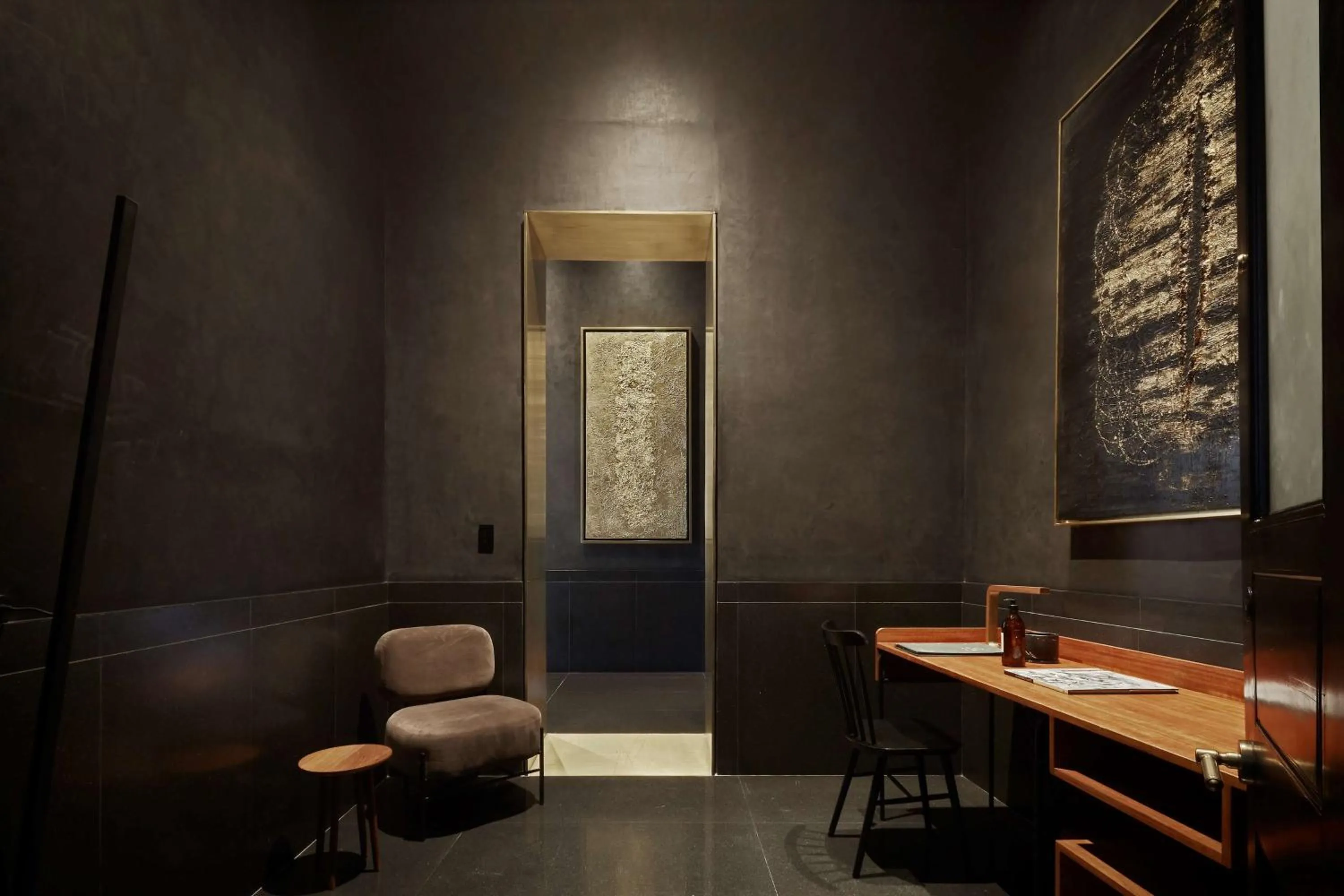 Photo of the whole room in Umbral, Curio Collection By Hilton