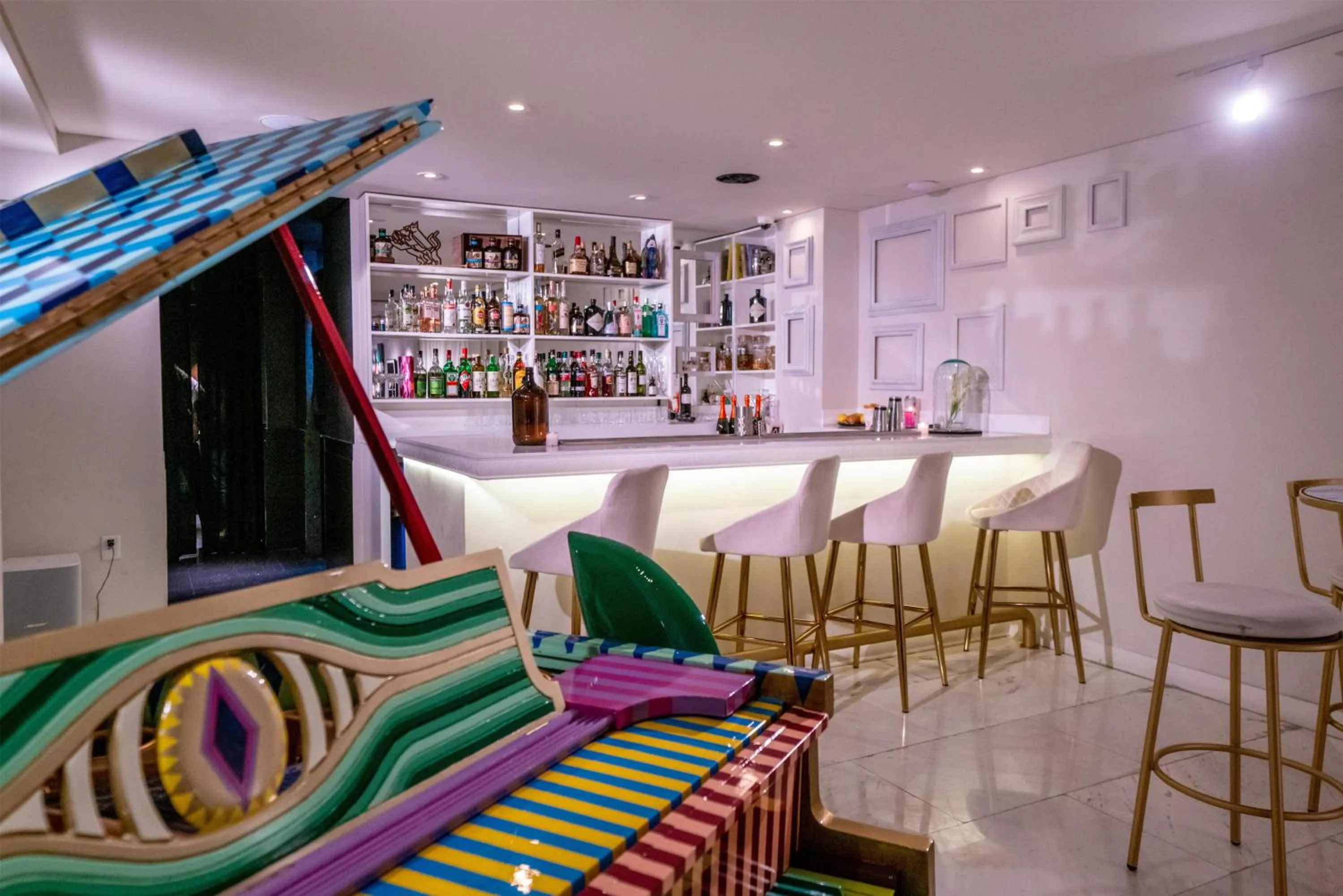 Lounge or bar in Umbral, Curio Collection By Hilton