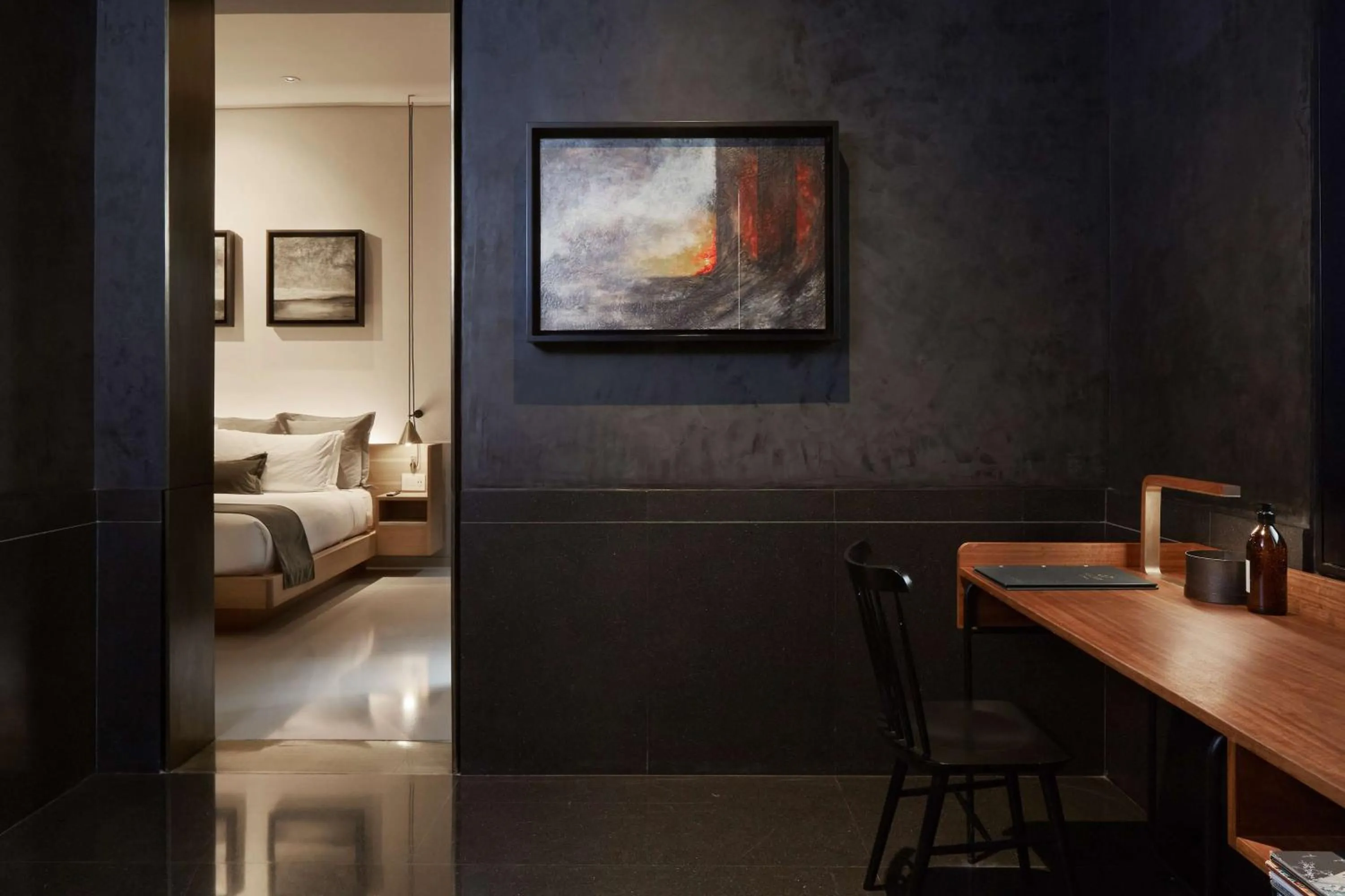 Bedroom, Bed in Umbral, Curio Collection By Hilton