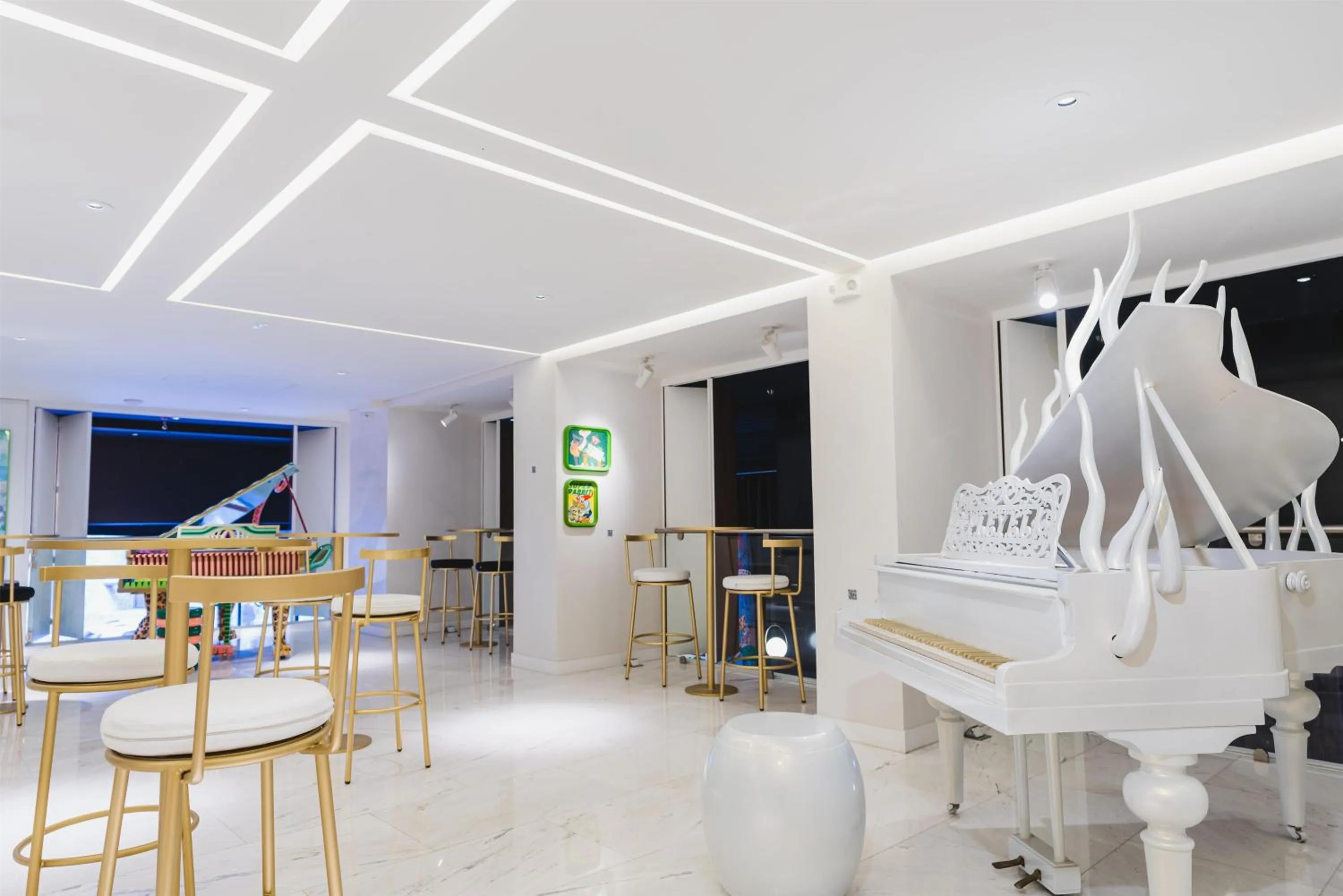 Sports in Umbral, Curio Collection By Hilton