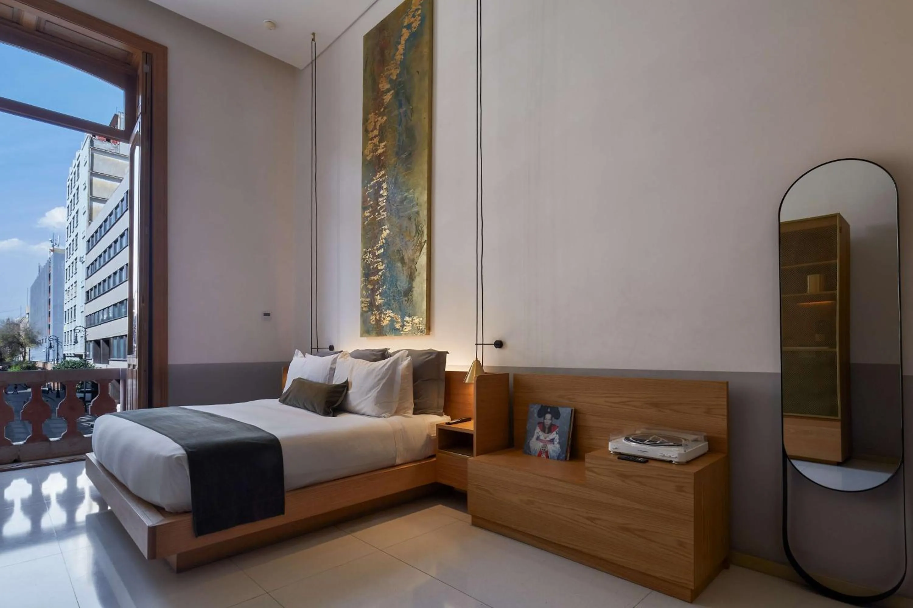 Bed in Umbral, Curio Collection By Hilton