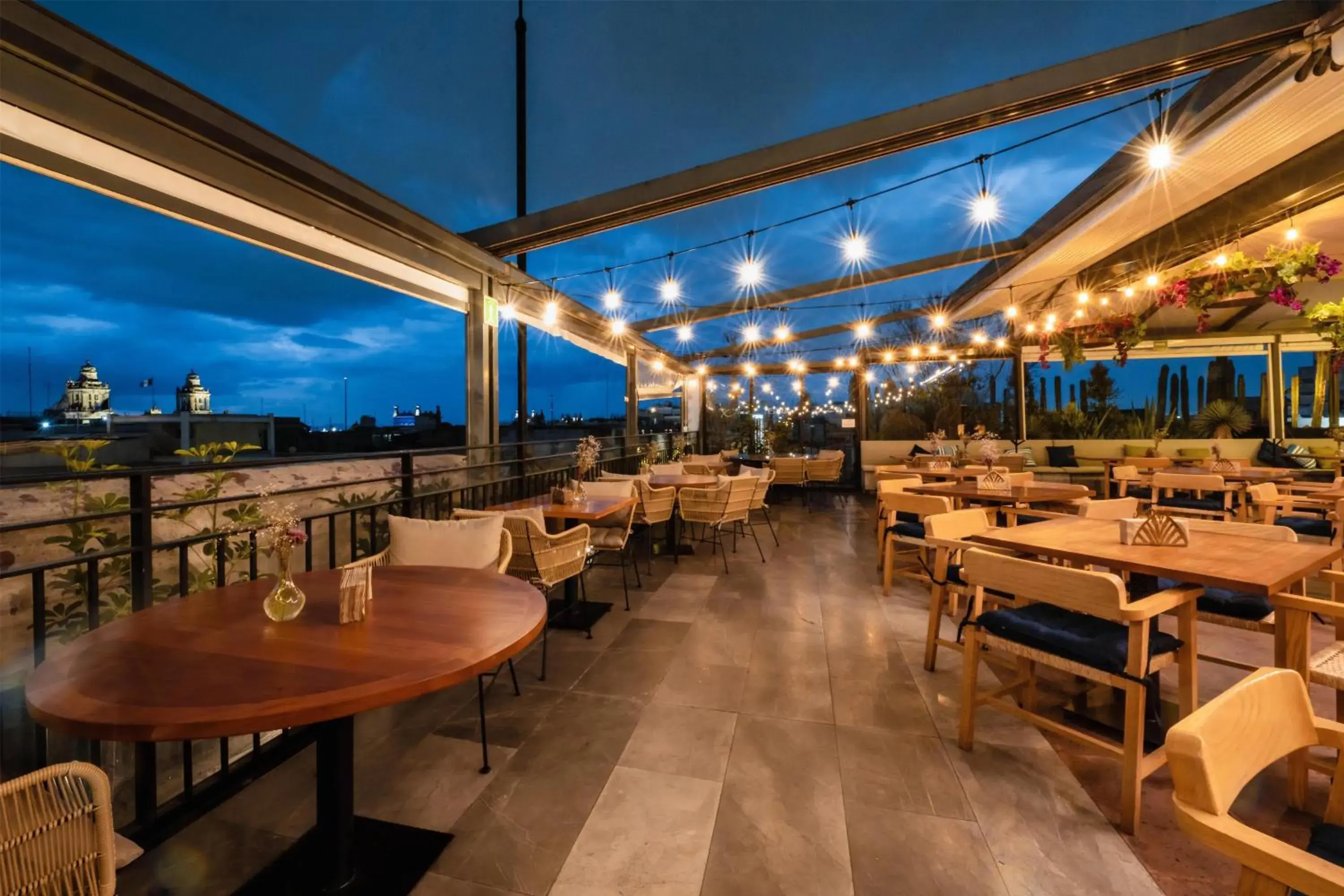 Restaurant/places to eat in Umbral, Curio Collection By Hilton Restaurant/places to eat in Umbral, Curio Collection By Hilton