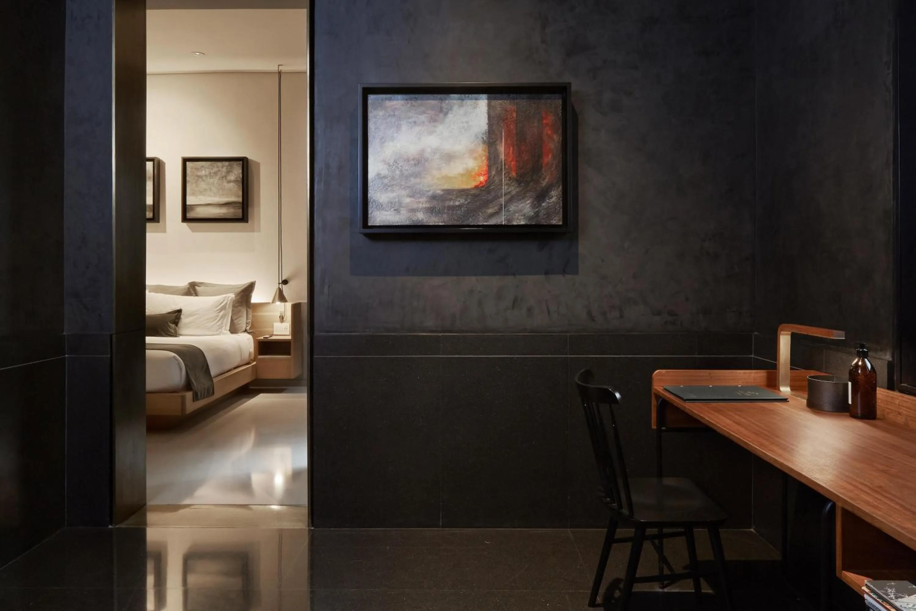 Bedroom, Bed in Umbral, Curio Collection By Hilton