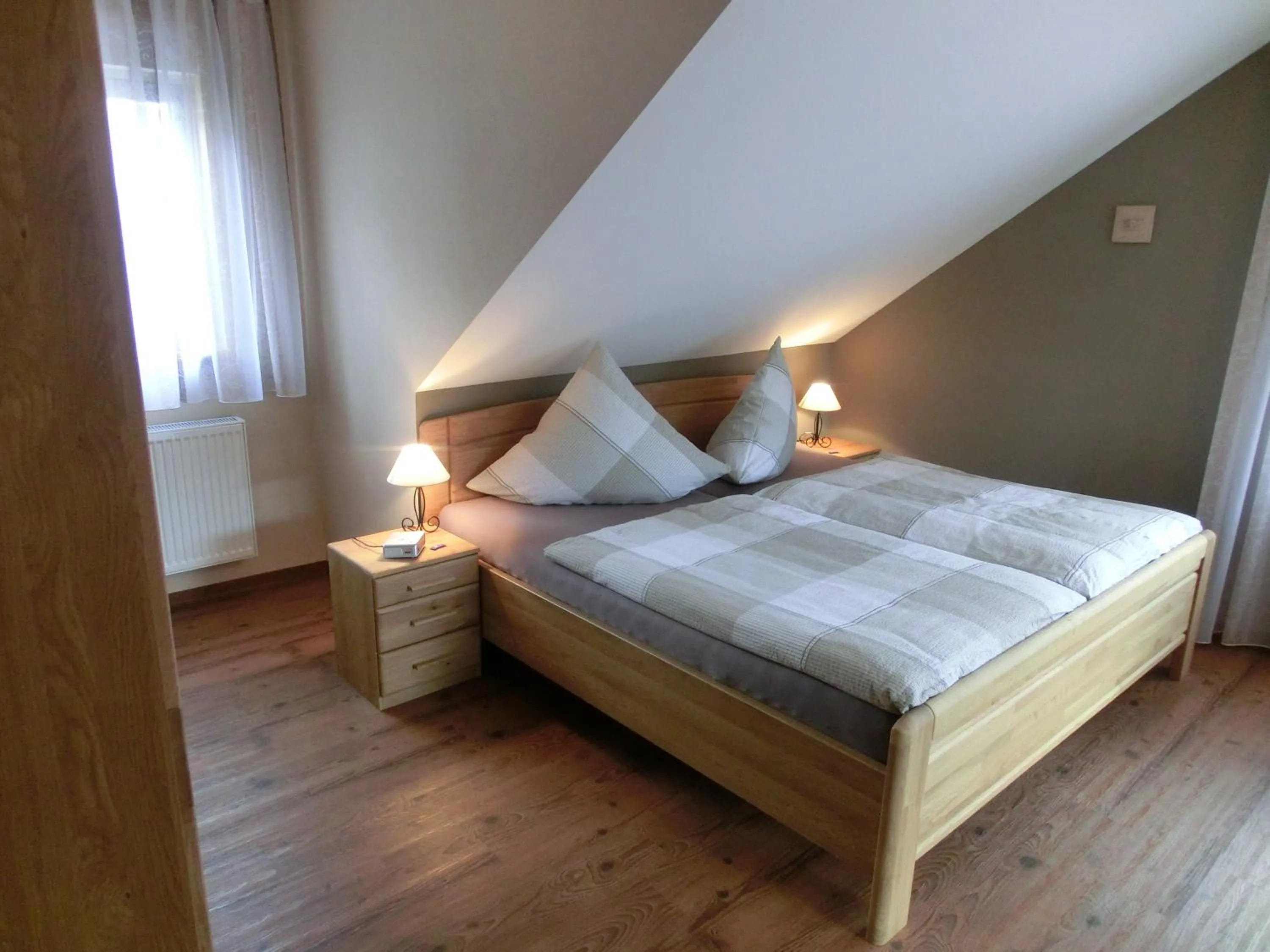 Photo of the whole room, Bed in Ferienweingut Hirschen Schulstraße